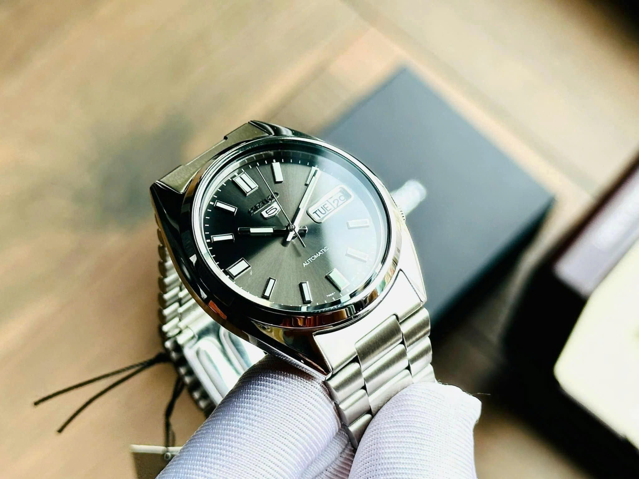 Đồng hồ Seiko 5 SNXS79K1 chính hãng 1