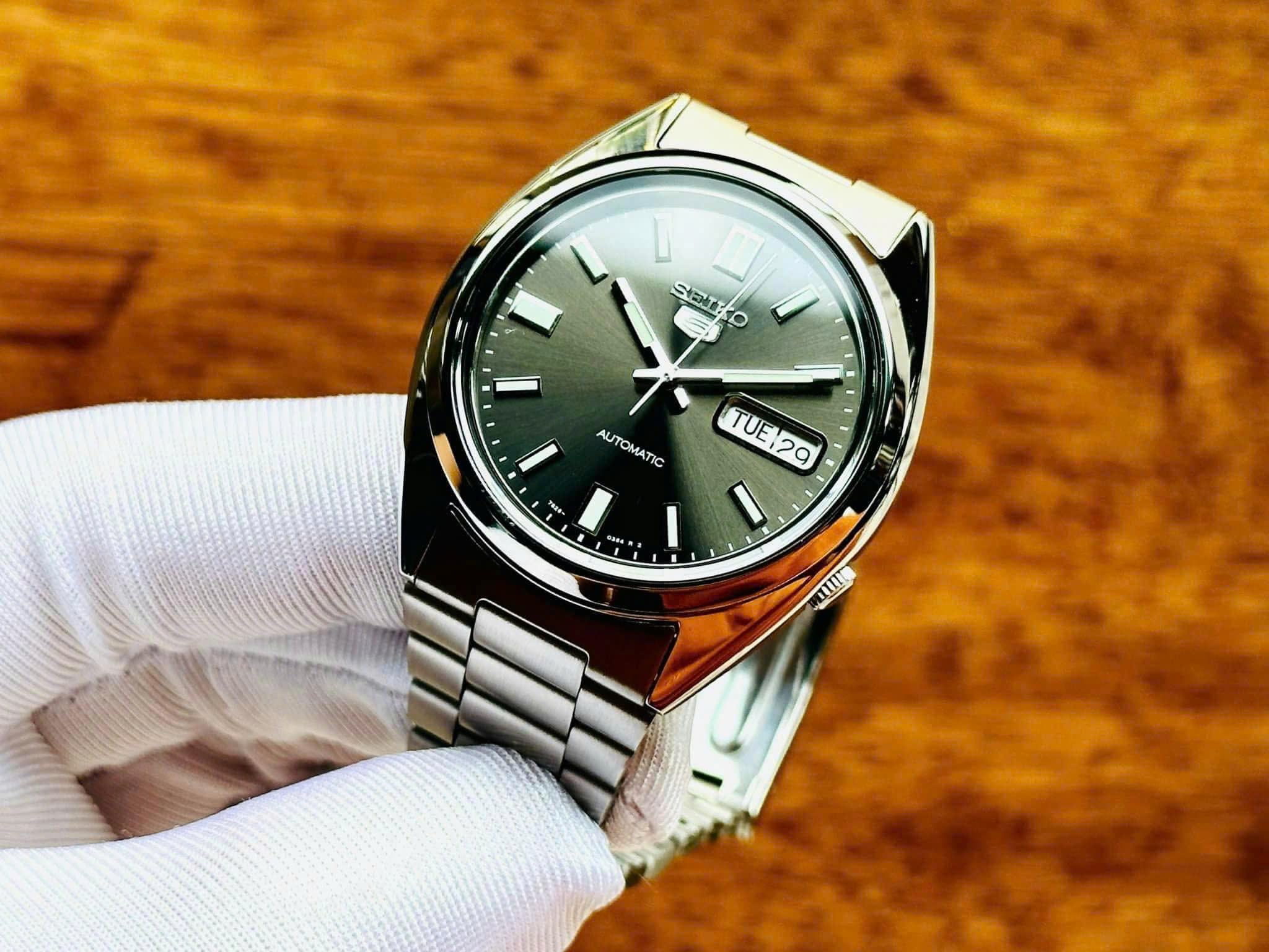 Đồng hồ  Seiko 5 SNXS79K1 chính hãng 4