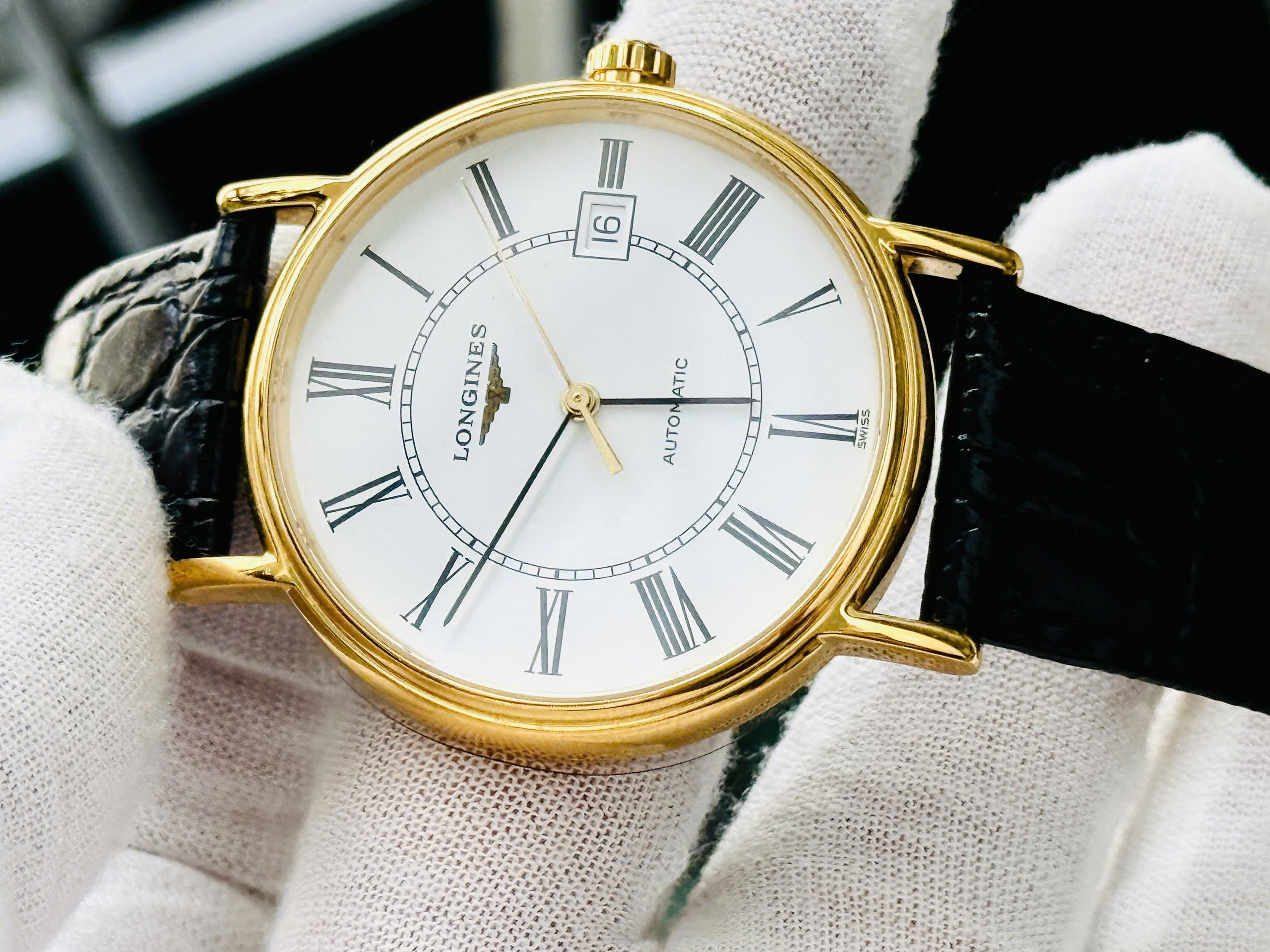 Đồng hồ Longines Presence Classic Automatic L4.921.2.11.2 chính hãng 1