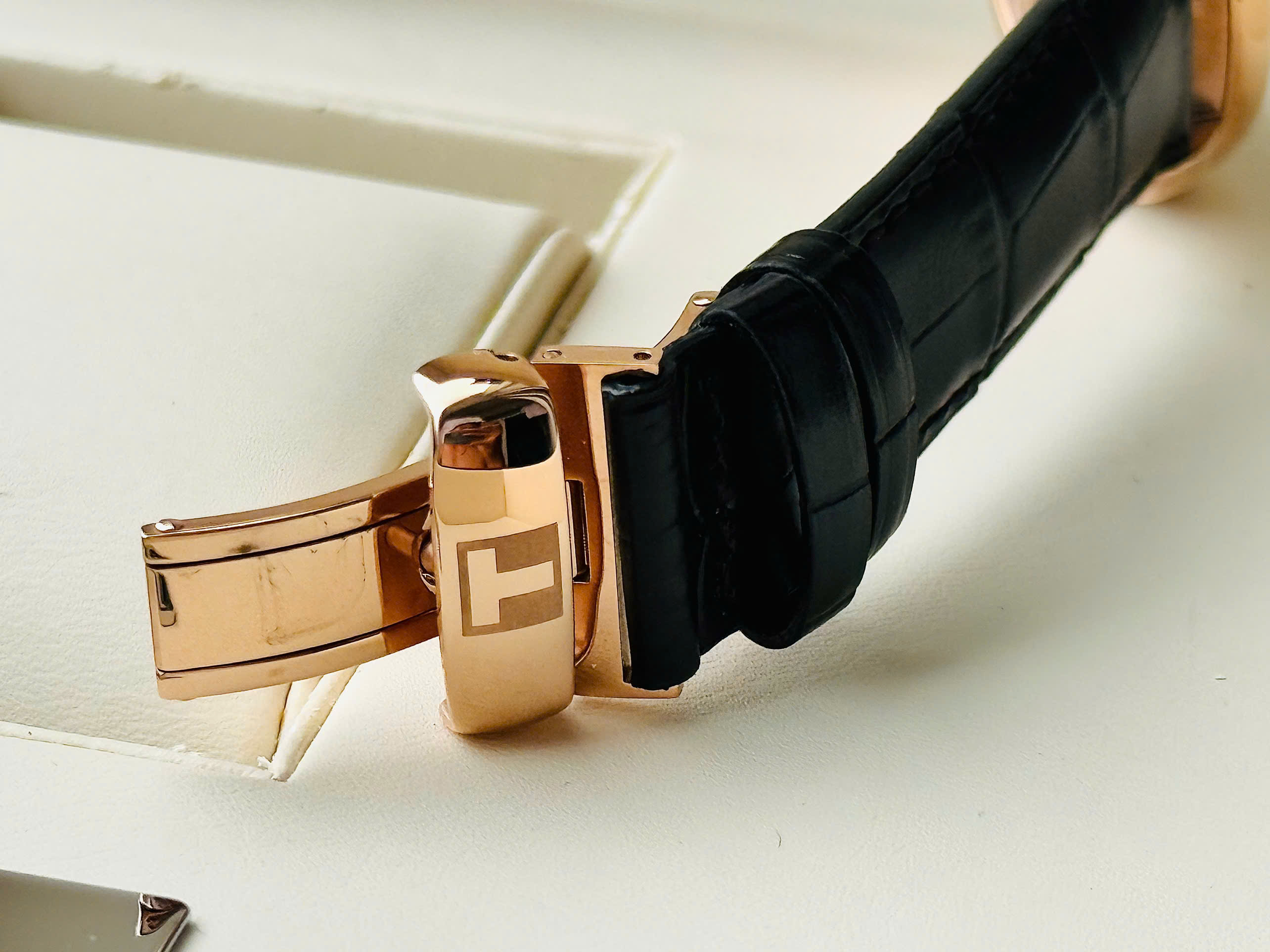 Đồng hồ Tissot LeLocle Cafe T006.428.36.058.01 QSD 7
