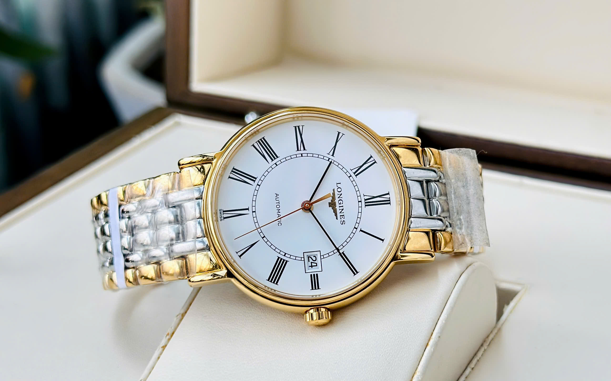 Đồng hồ Longines Automatic Presence L4.921.2.11.7 chính hãng 1