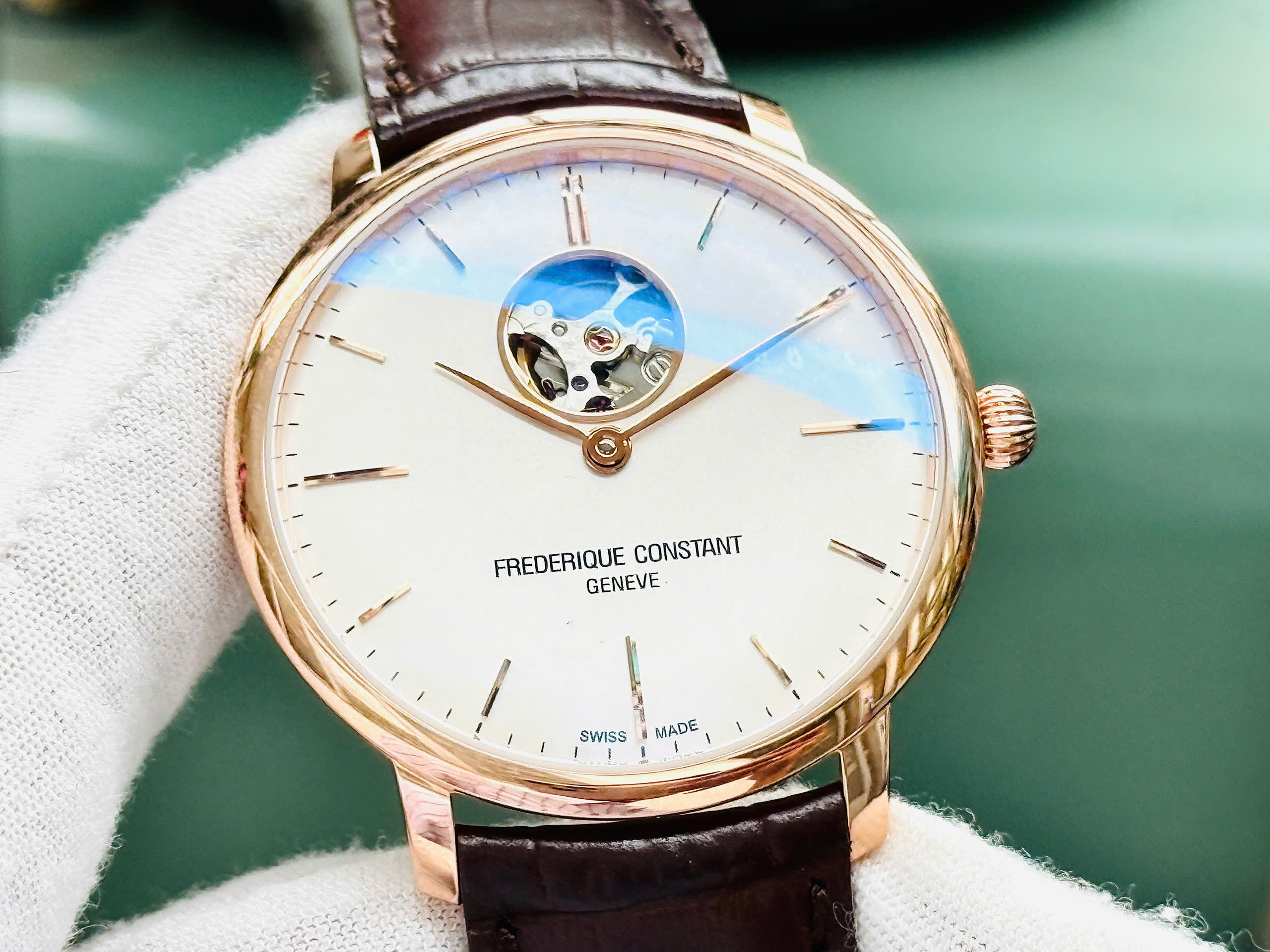 Đồng hồ Frederique Constant Slimline Open Heart FC-312V4S4 chính hãng 6