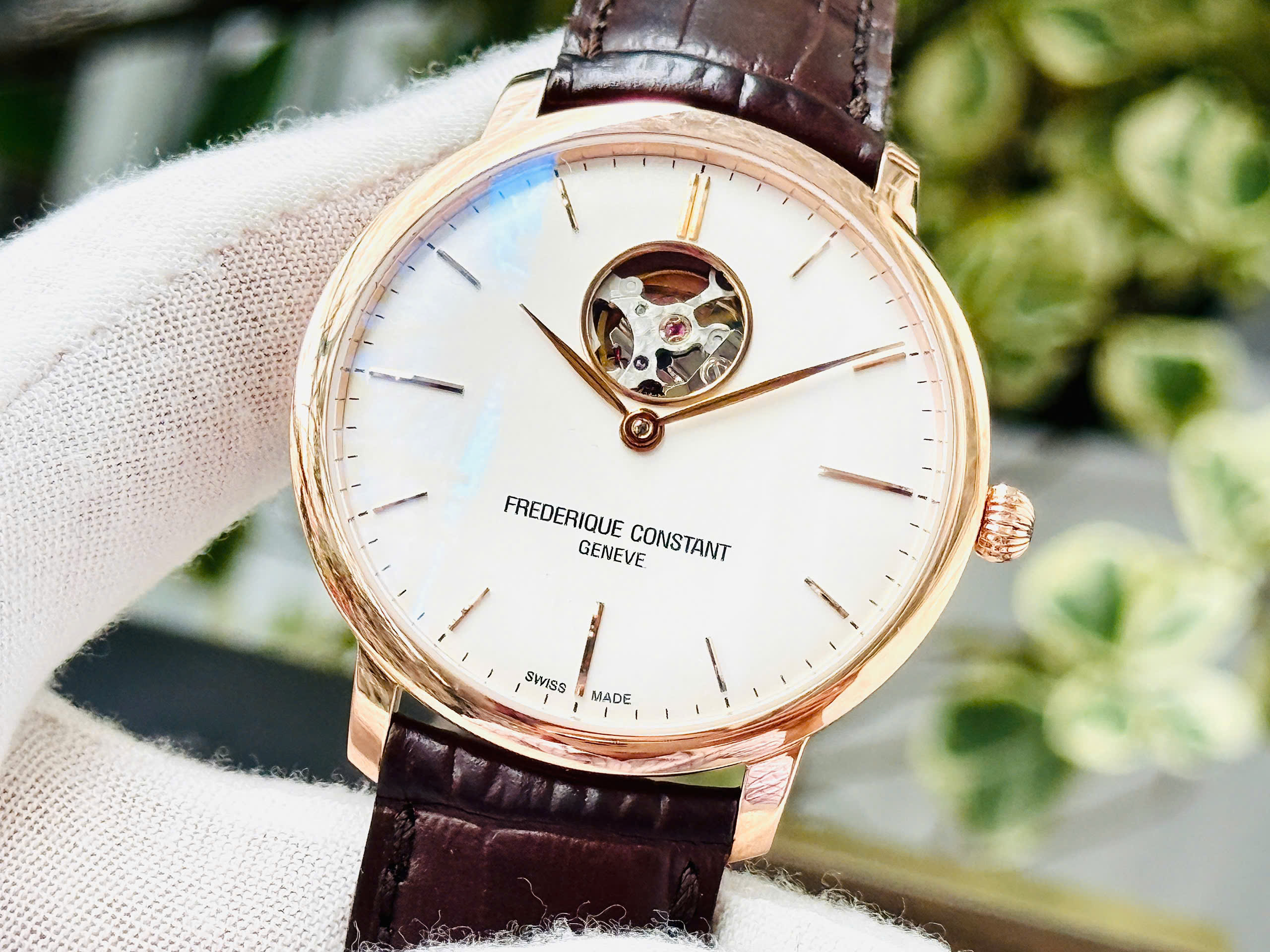 Đồng hồ Frederique Constant Slimline Open Heart FC-312V4S4 chính hãng 8