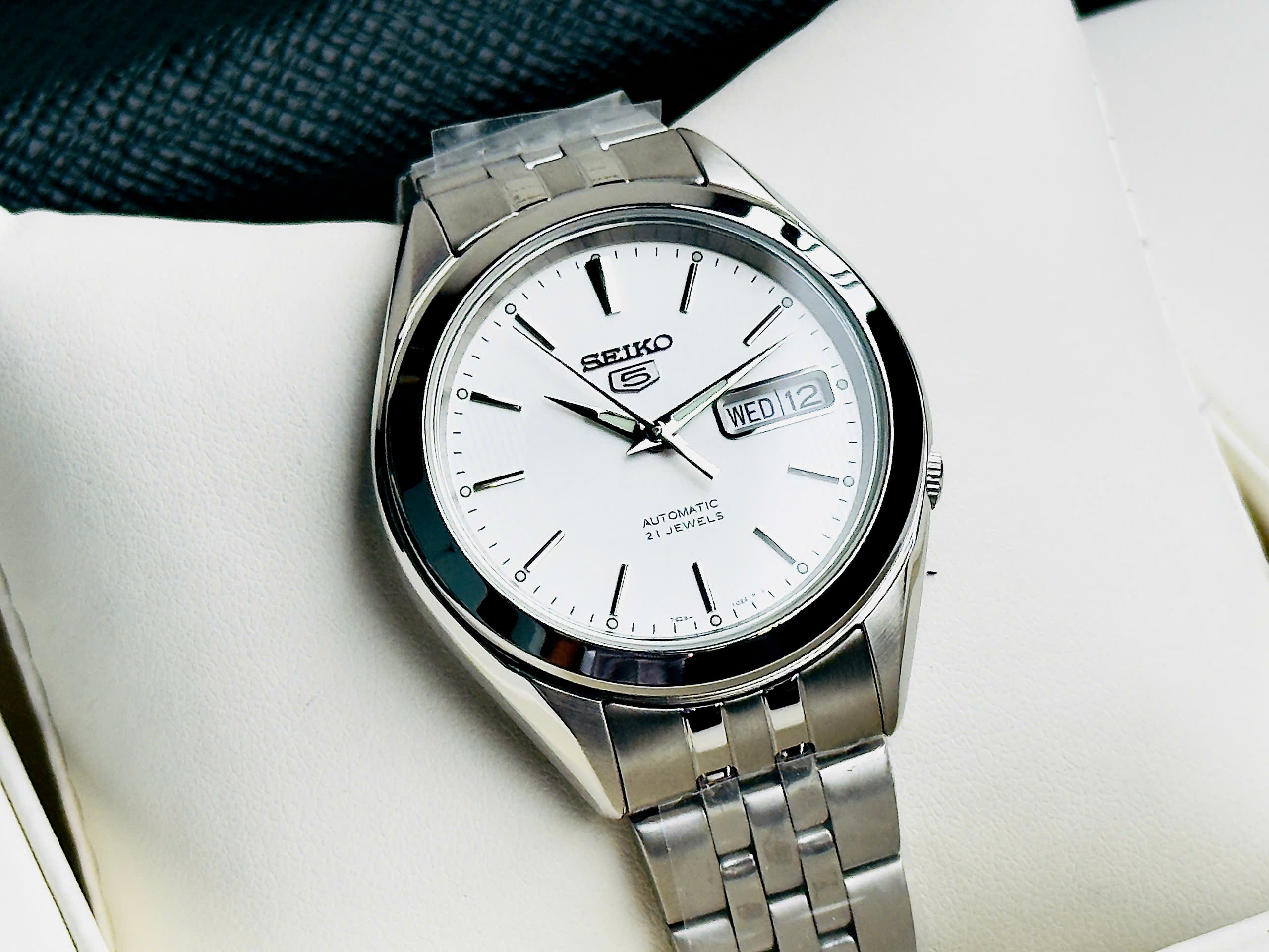 Đồng hồ nam Seiko 5 SNKL15K1 chính hãng 9