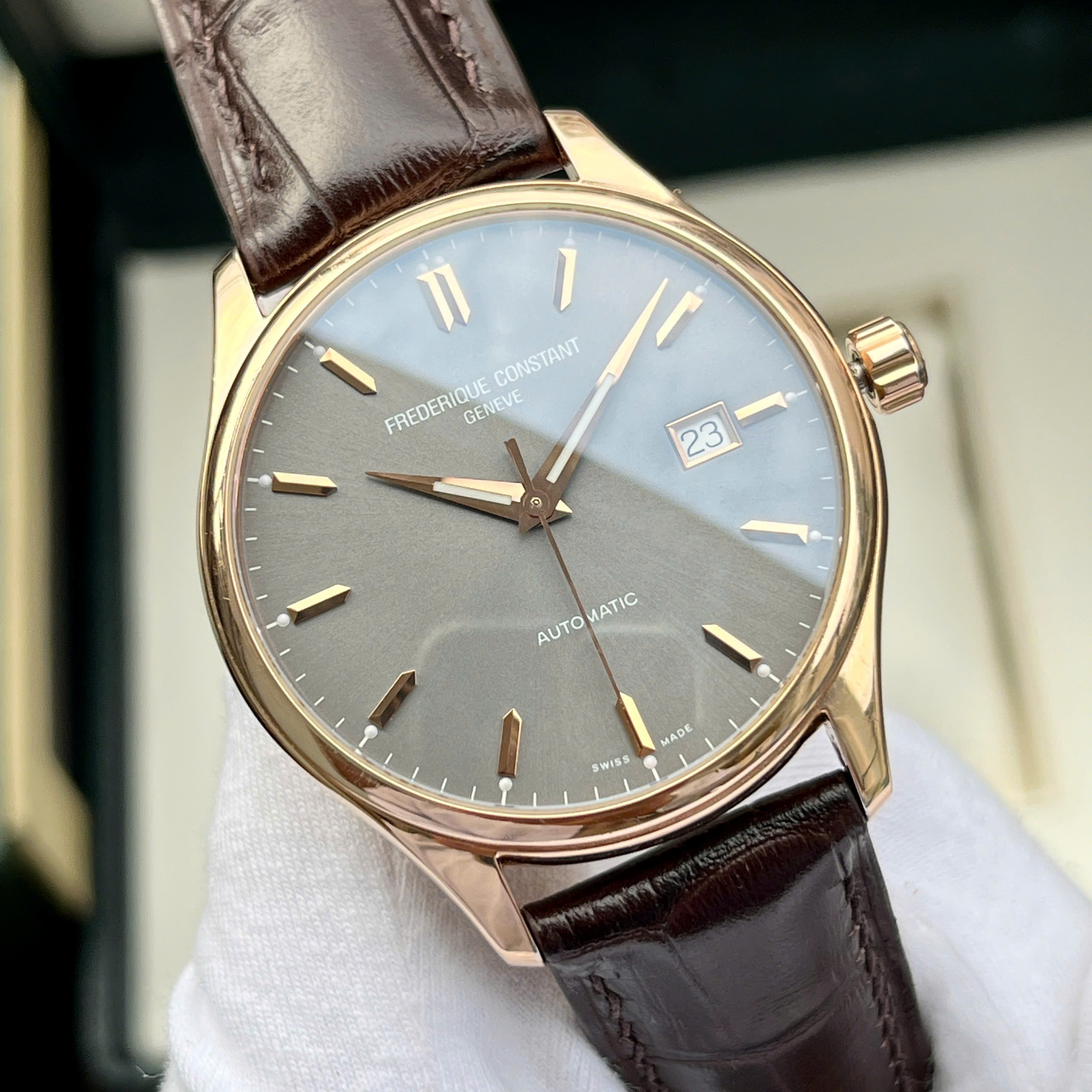 Đồng hồ nam Frederique Constant FC-303LGR5B24 QSD 1