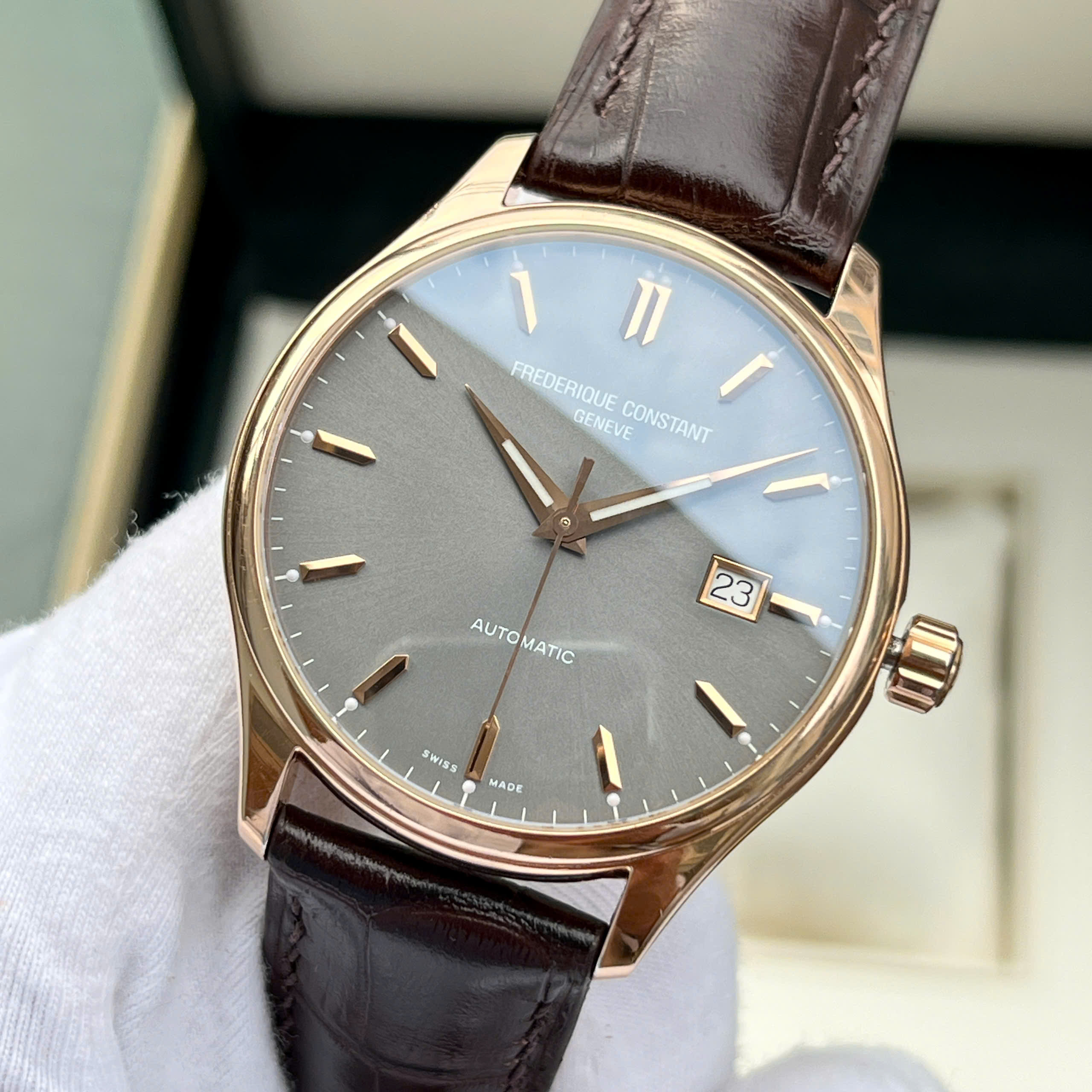 Đồng hồ nam Frederique Constant FC-303LGR5B24 QSD 2