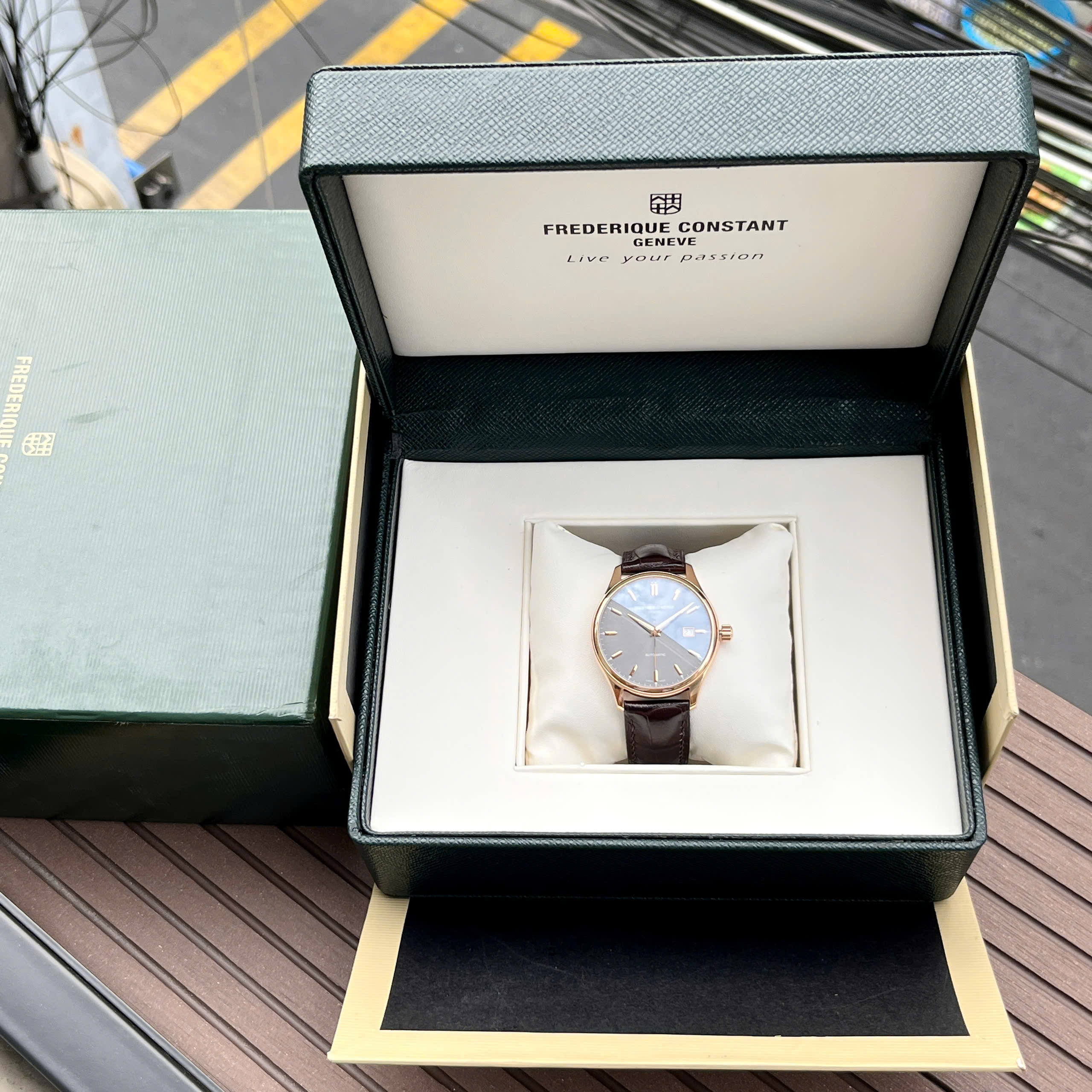 Đồng hồ nam Frederique Constant FC-303LGR5B24 QSD 7