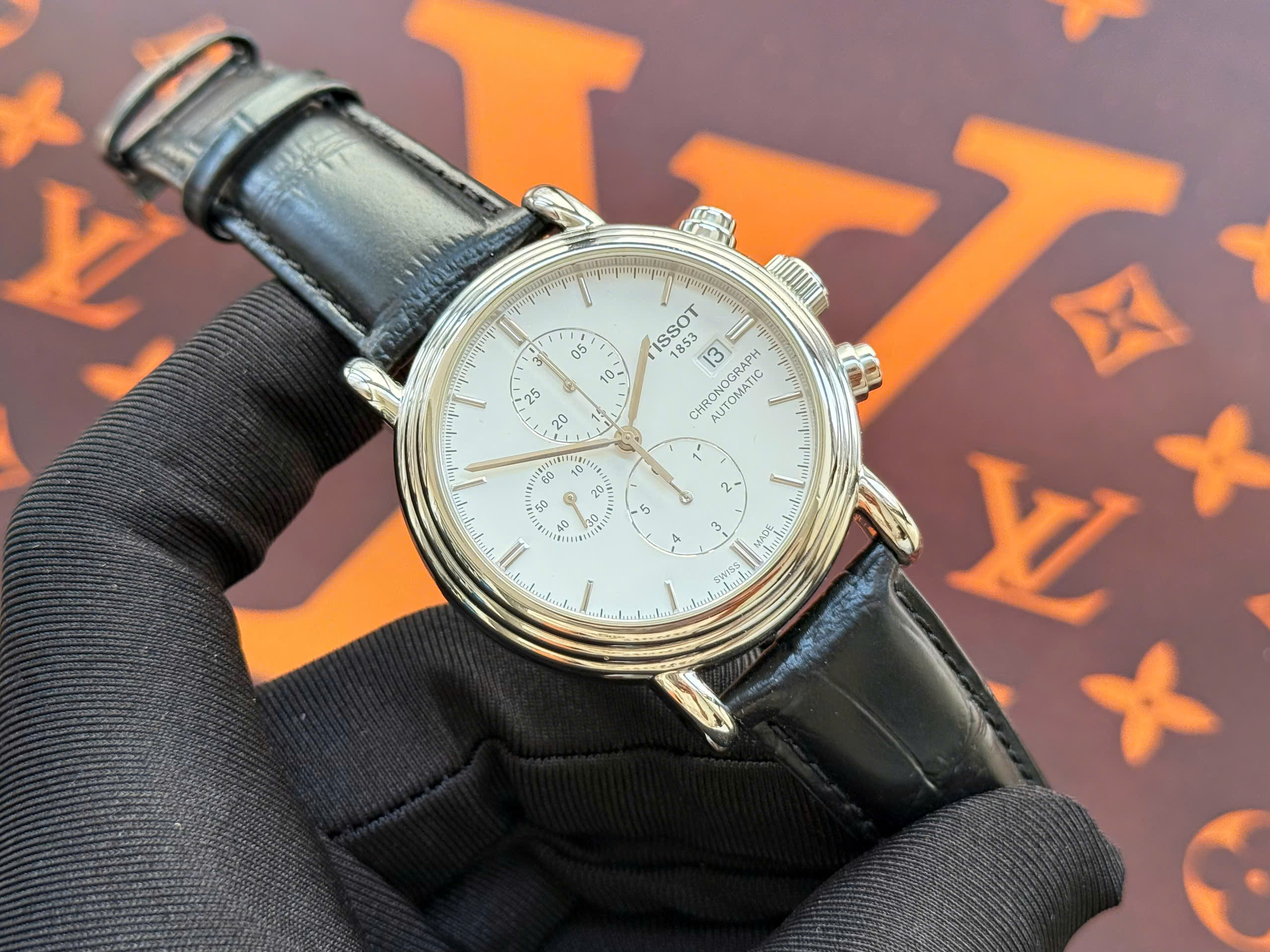 Đồng hồ nam Tissot Carson Chronograph Automatic T068.427.16.011.00 QSD 1