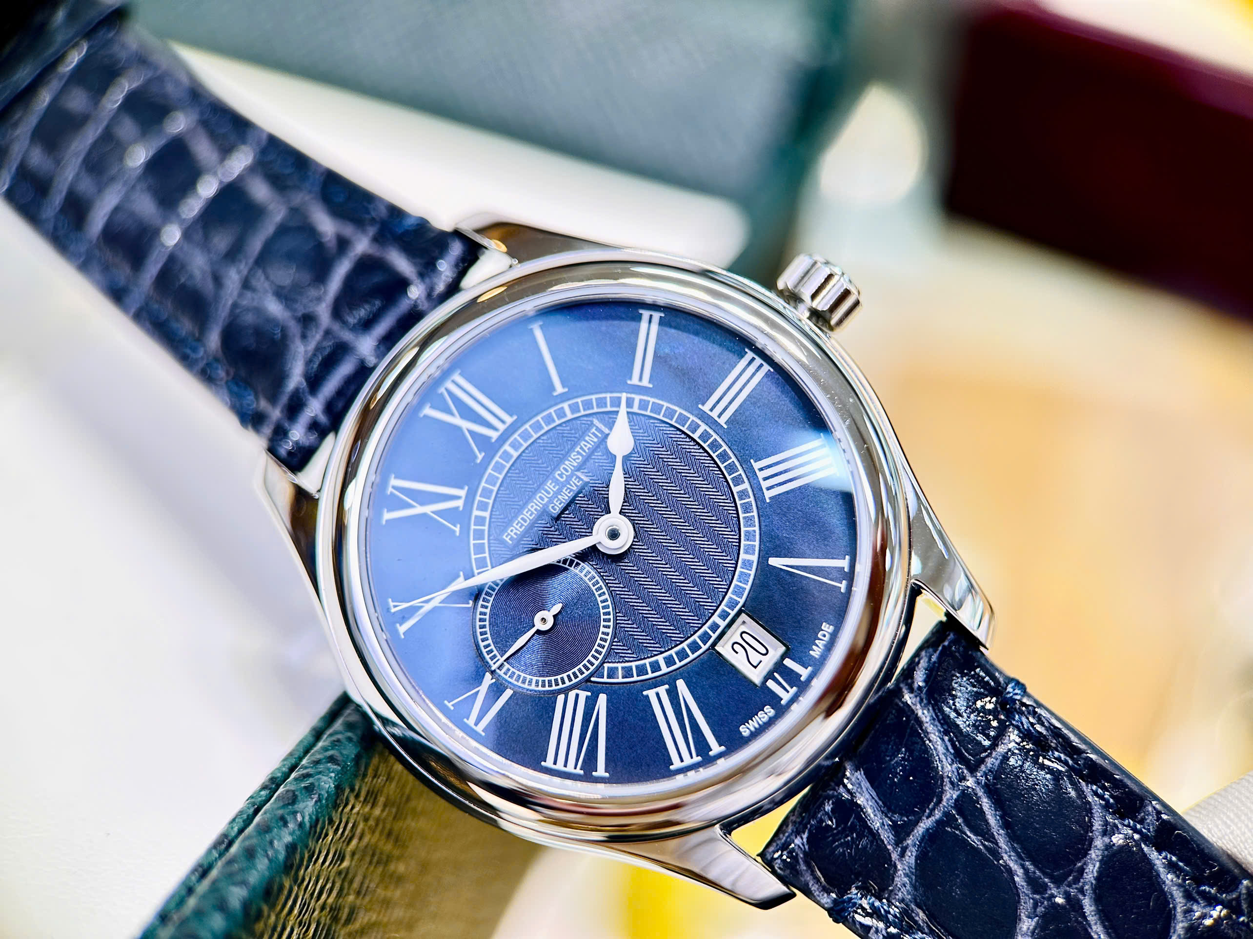 Đồng Hồ Frederique Constant Automatic Unisex FC-318MPN3B6 Chính Hãng 3