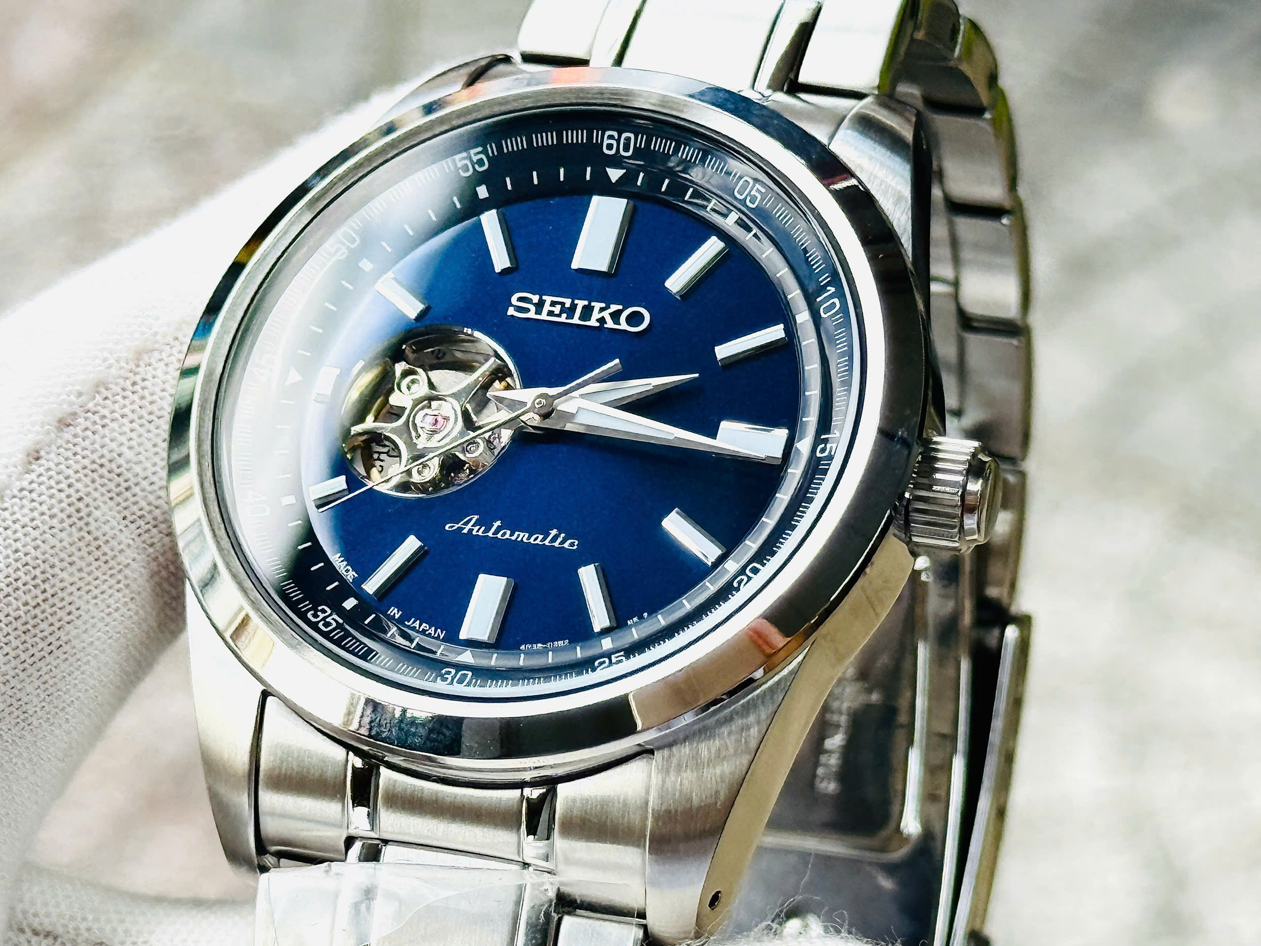 Đồng Hồ NamSeiko Open Heart SCVE051 Chính Hãng 1