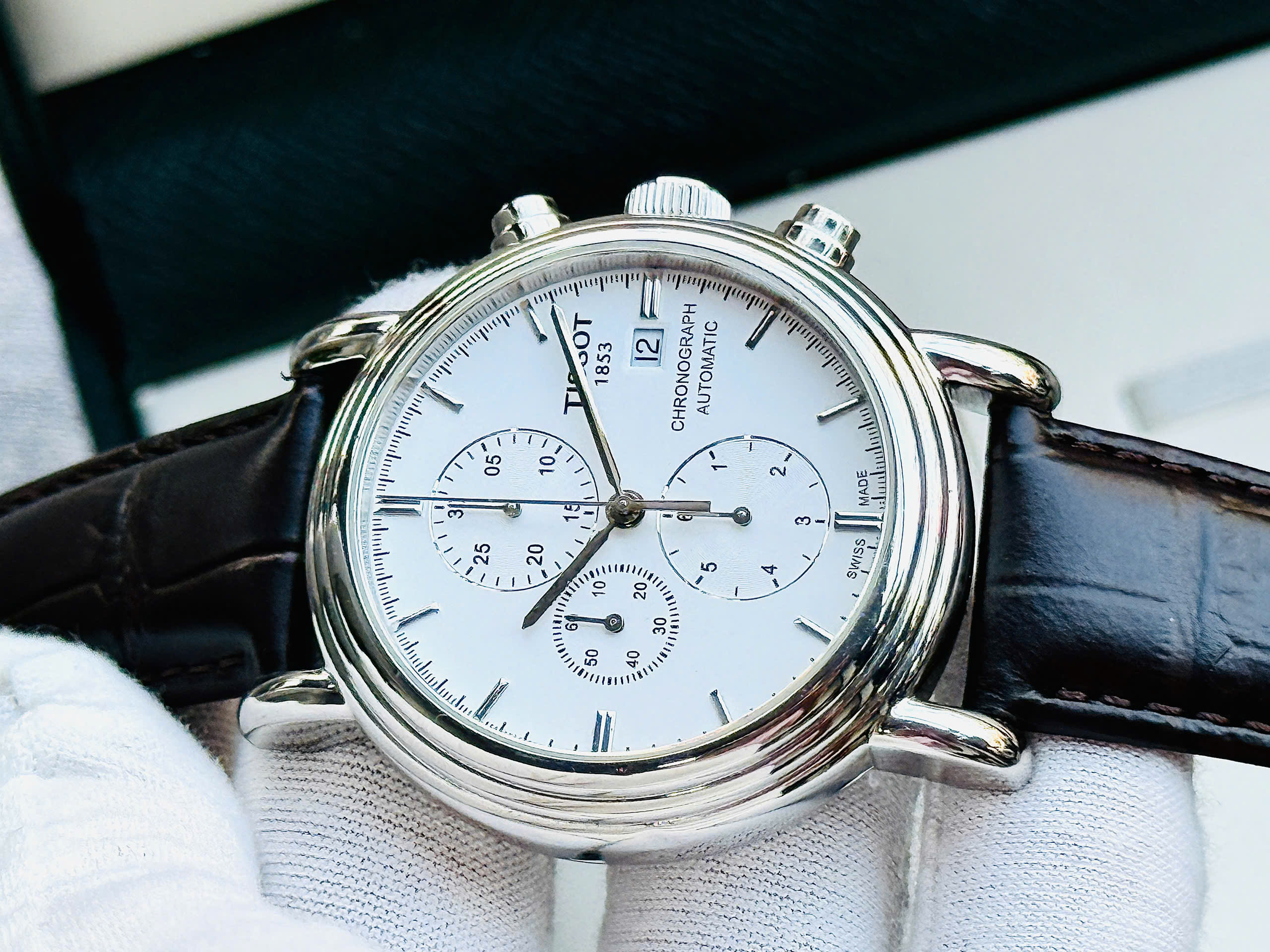 Đồng Hồ Nam Tissot Carson Automatic T068.427.16.011.00 QSD 2