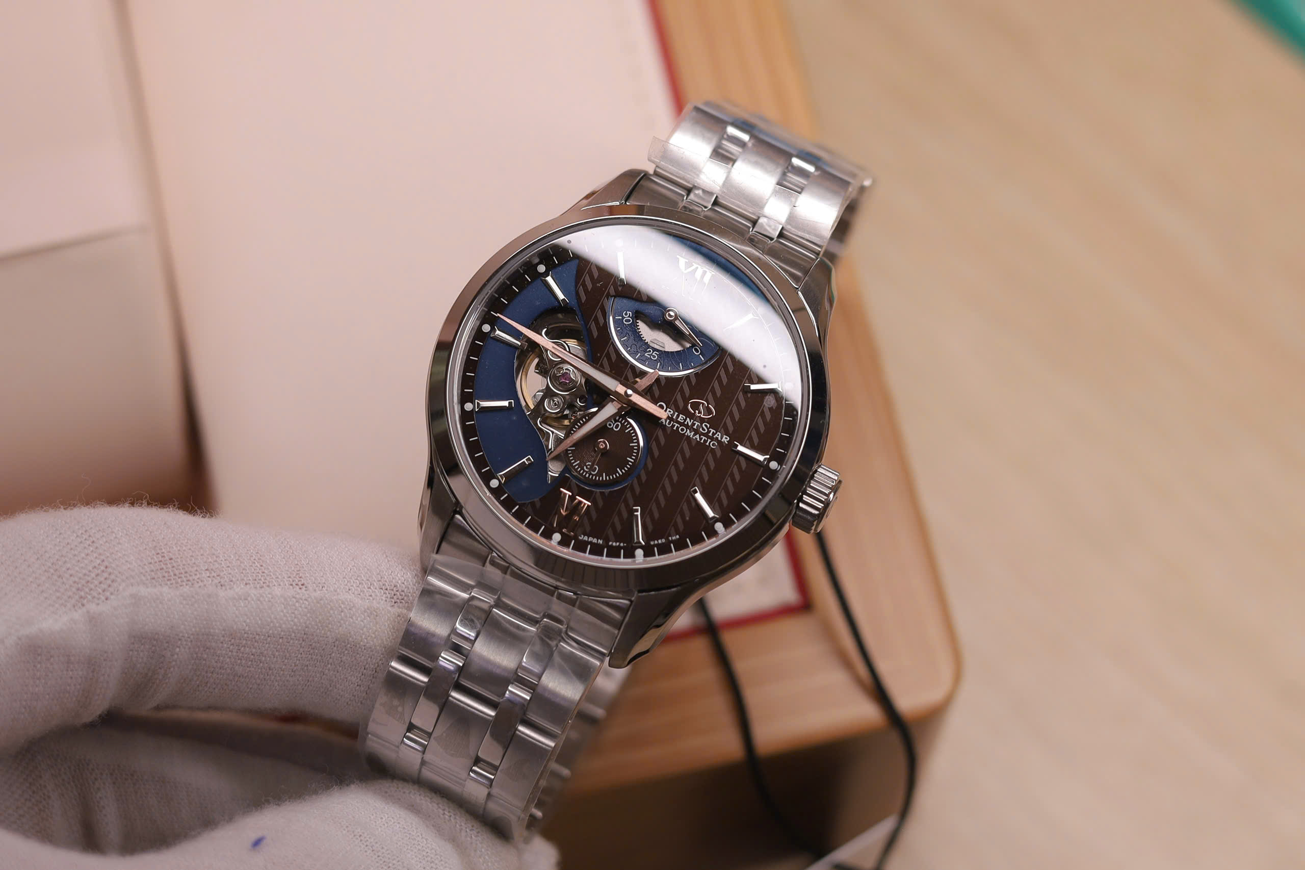 Đồng hồ ORIENT STAR LAYERED SKELETON RE-AV0B02Y00B ( RK-AV0B02Y ) 4