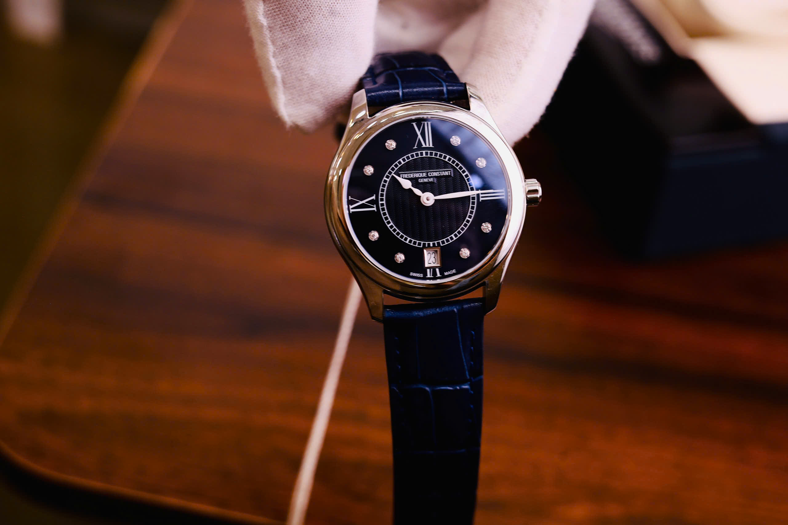 Đồng Hồ Unisex Frederique Constant Classics Diamond FC-220MND3B26  Chính Hãng 7