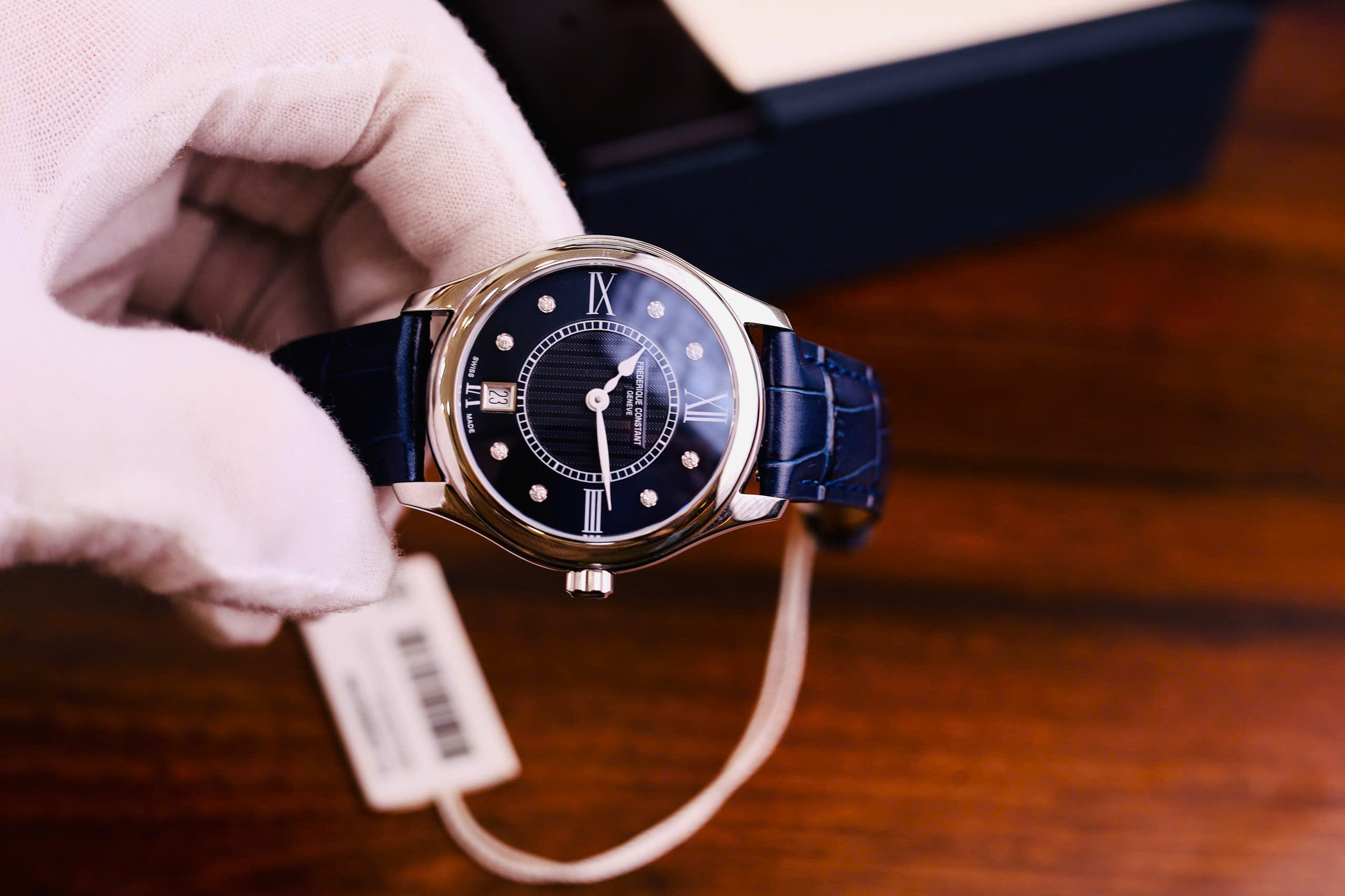 Đồng Hồ Unisex Frederique Constant Classics Diamond FC-220MND3B26  Chính Hãng 10