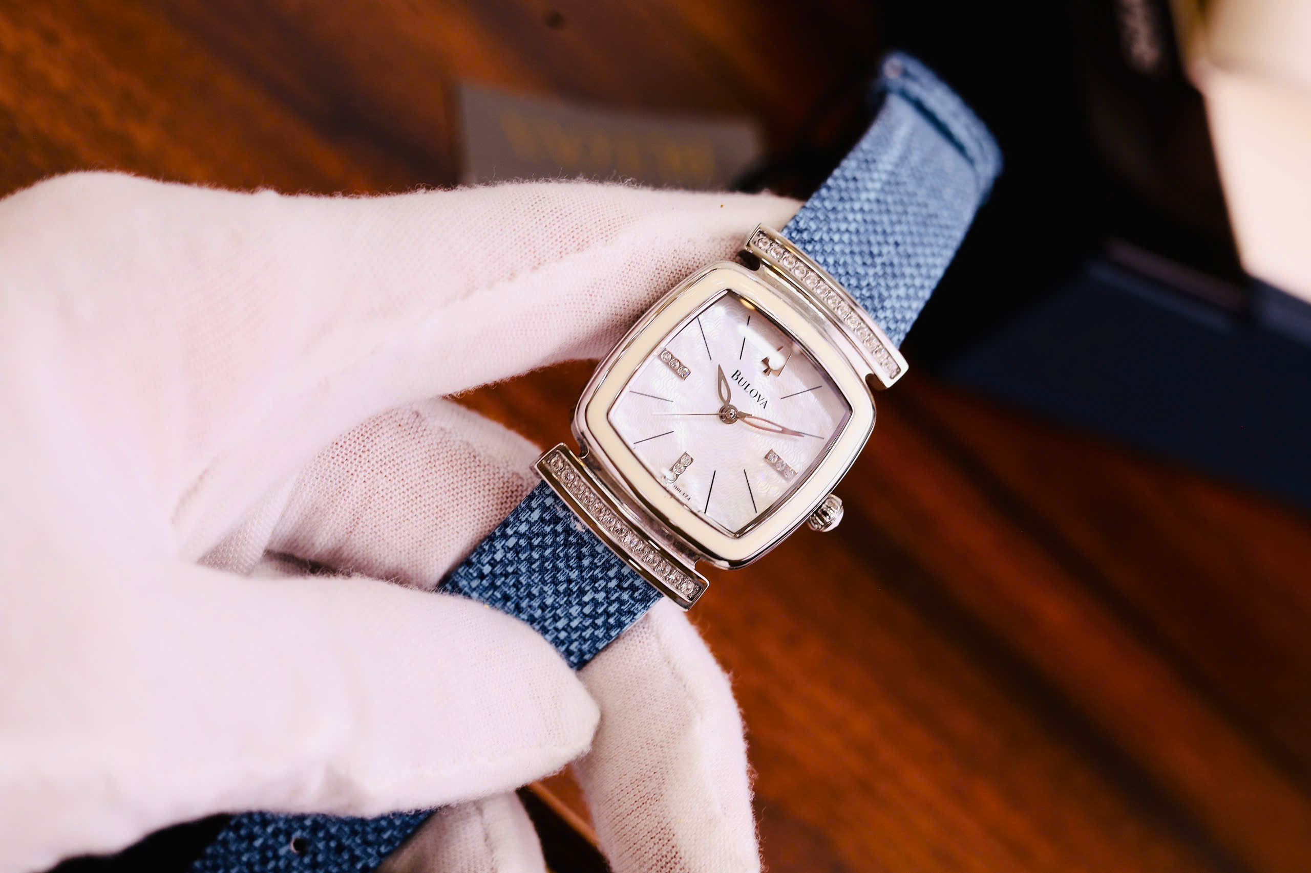 Đồng Hồ Nữ Bulova 98L174 Chính Hãng 5
