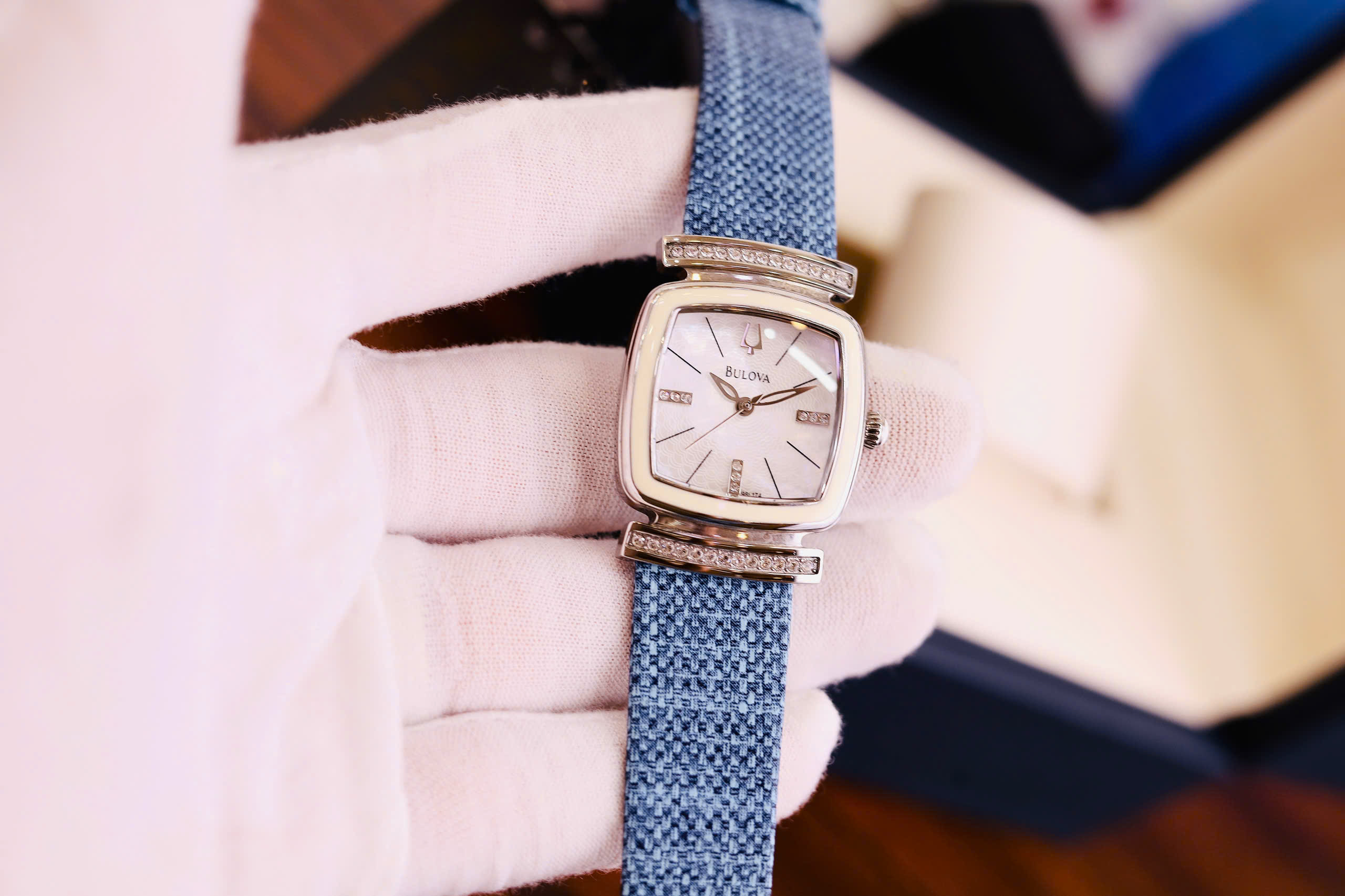 Đồng Hồ Nữ Bulova 98L174 Chính Hãng 8