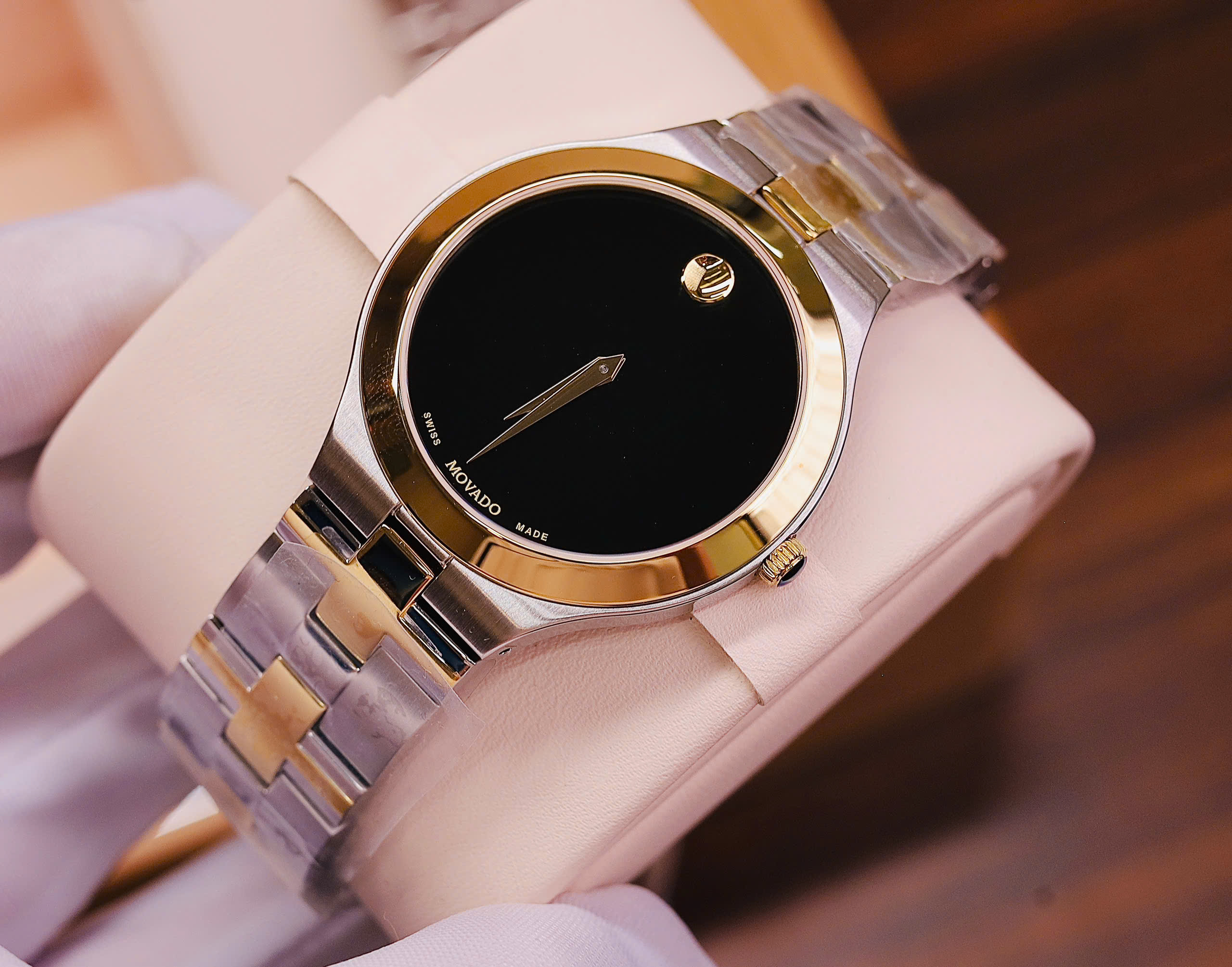 Đồng Hồ Nam Movado Juro Demi Gold 0607443 Chính Hãng 1