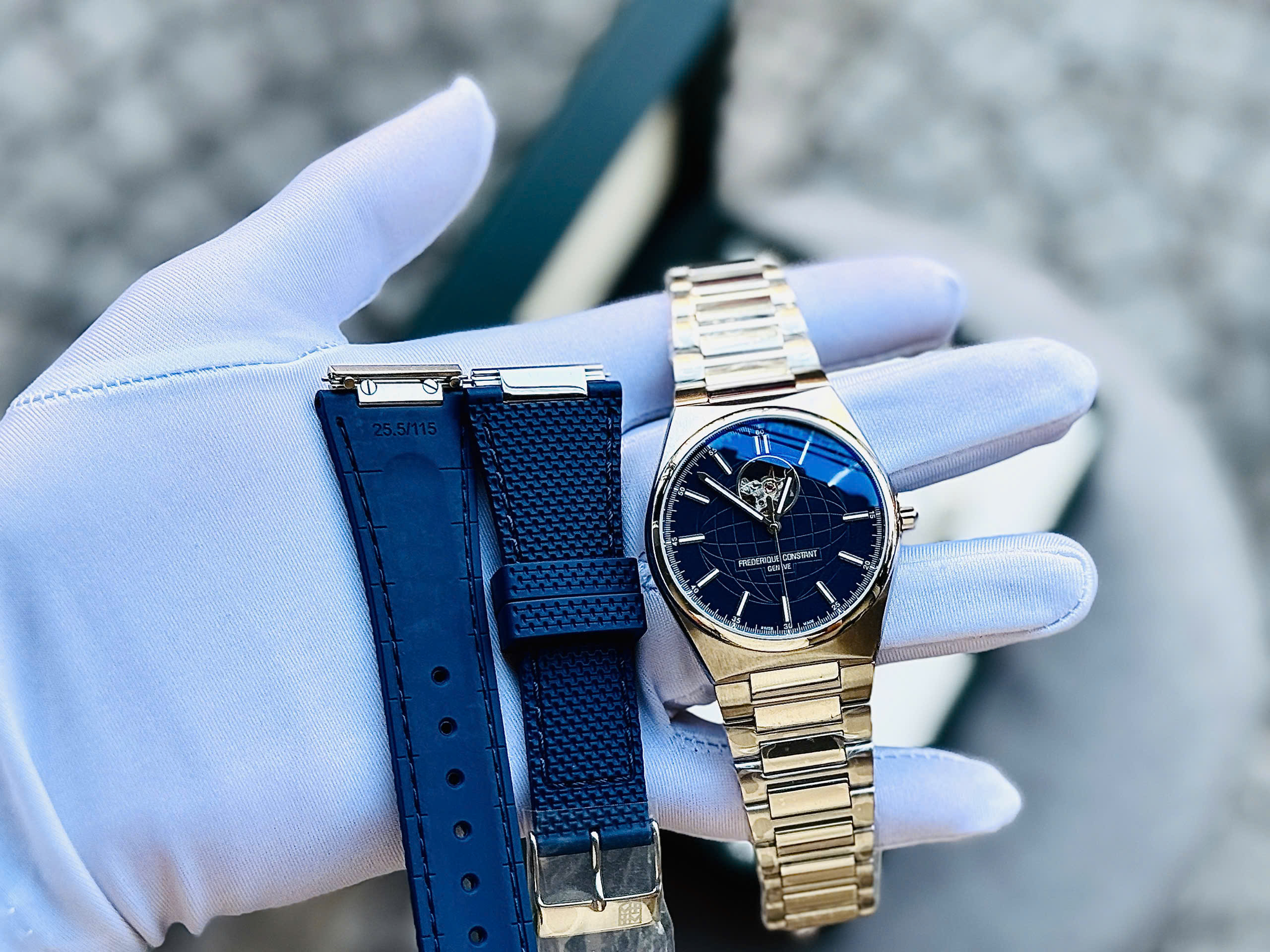 Đòng Hồ Nam Frederique Constant Highlife Heart Beat FC-310N4NH6B Chính Hãng 7