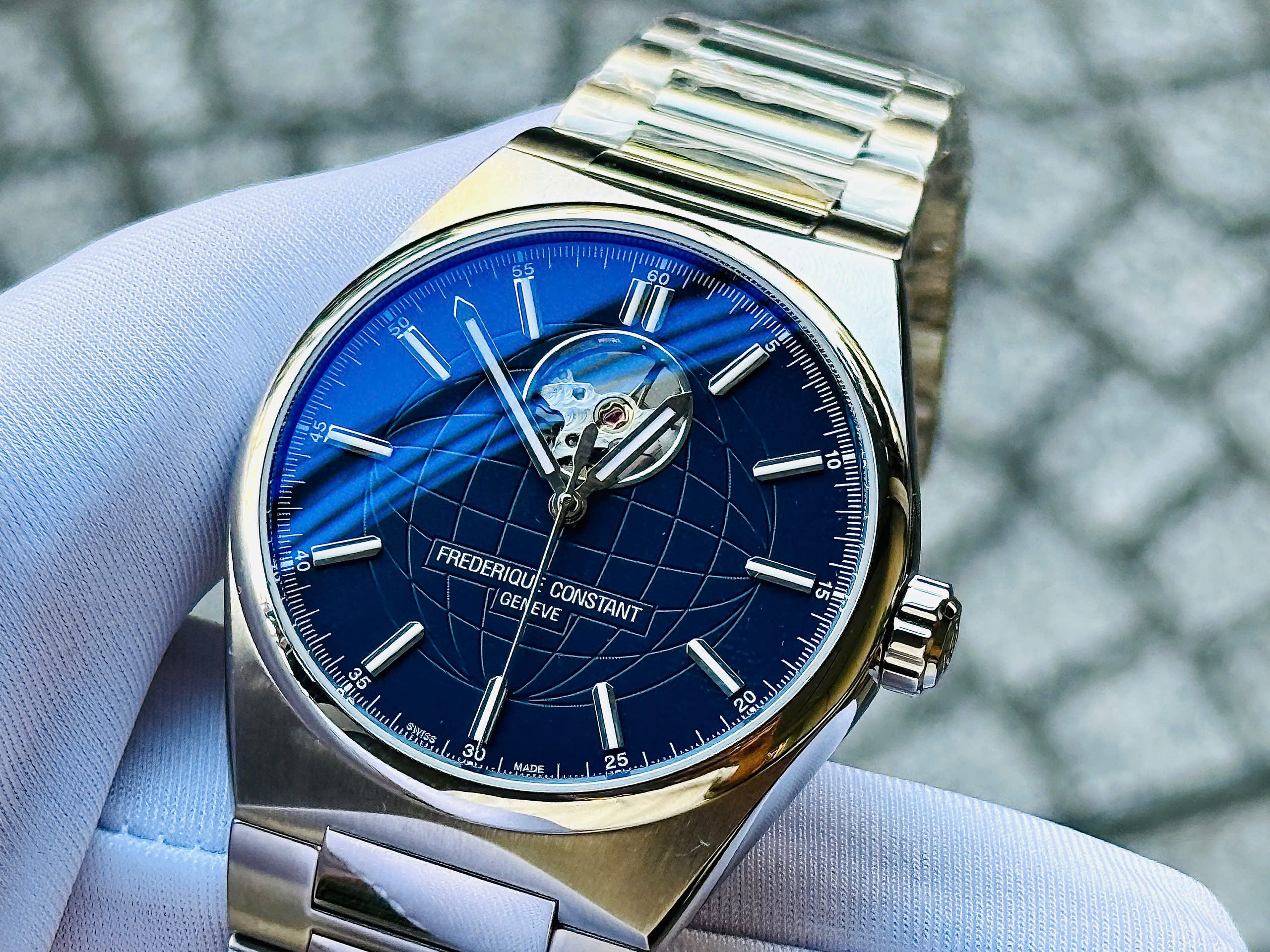 Đòng Hồ Nam Frederique Constant Highlife Heart Beat FC-310N4NH6B Chính Hãng 10
