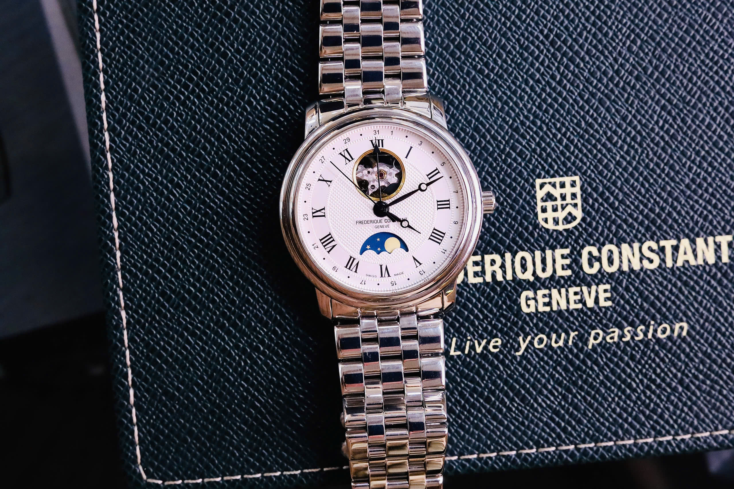 Đồng Hồ Nam Frederique Constant Classics Moonphase FC-335MC4P6B2 QSD 1