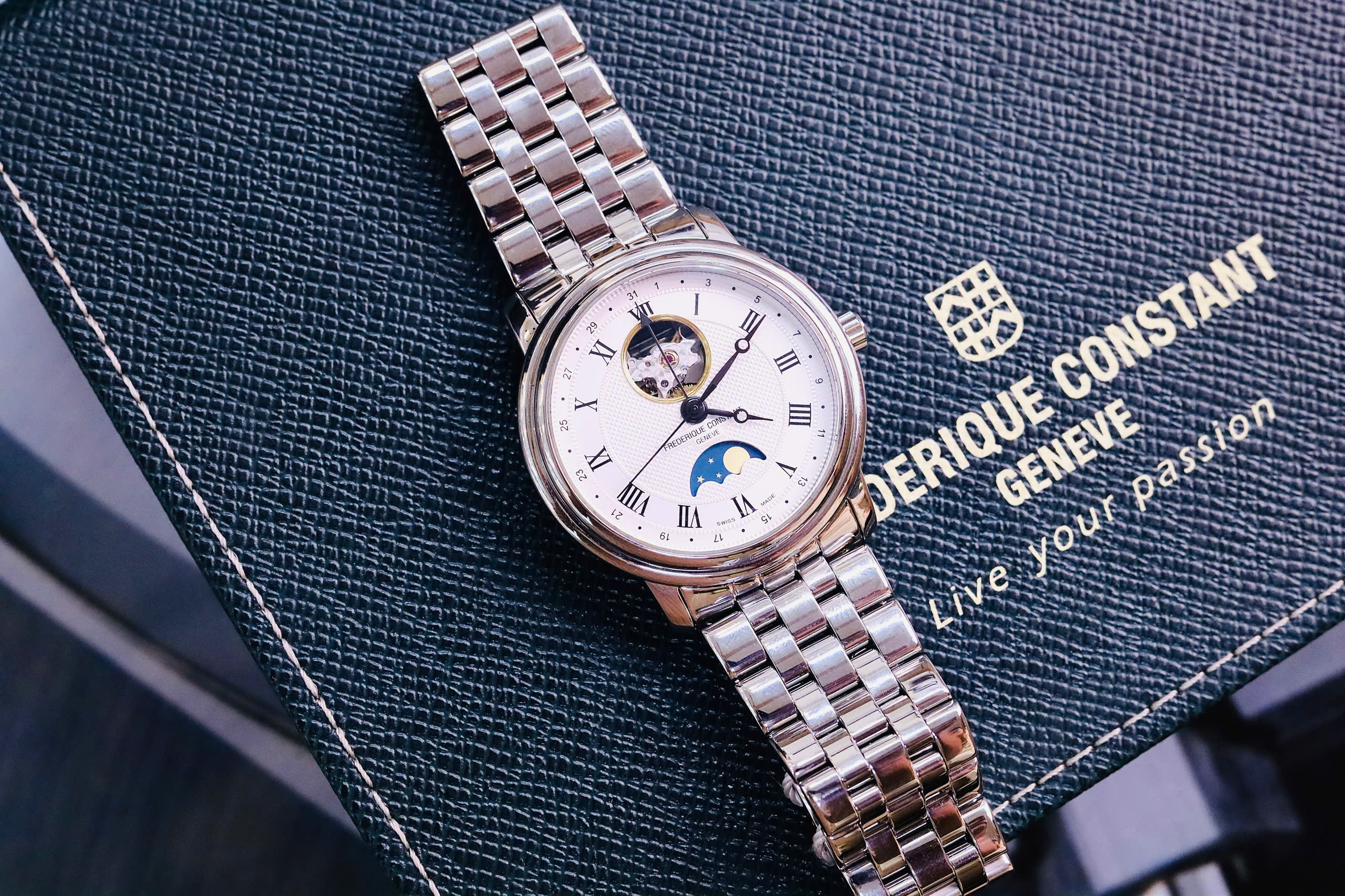 Đồng Hồ Nam Frederique Constant Classics Moonphase FC-335MC4P6B2 QSD 4