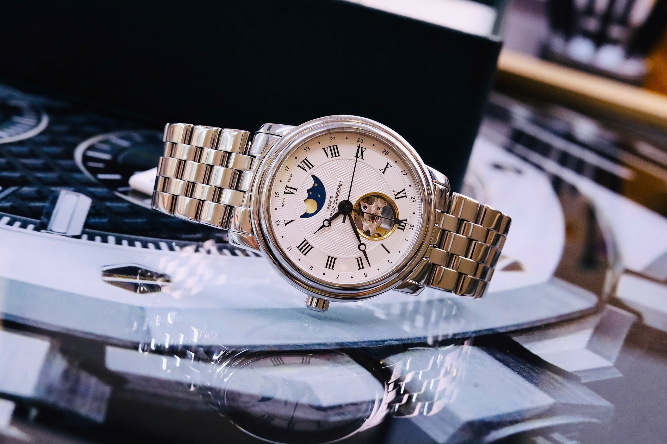Đồng Hồ Nam Frederique Constant Classics Moonphase FC-335MC4P6B2 QSD 7