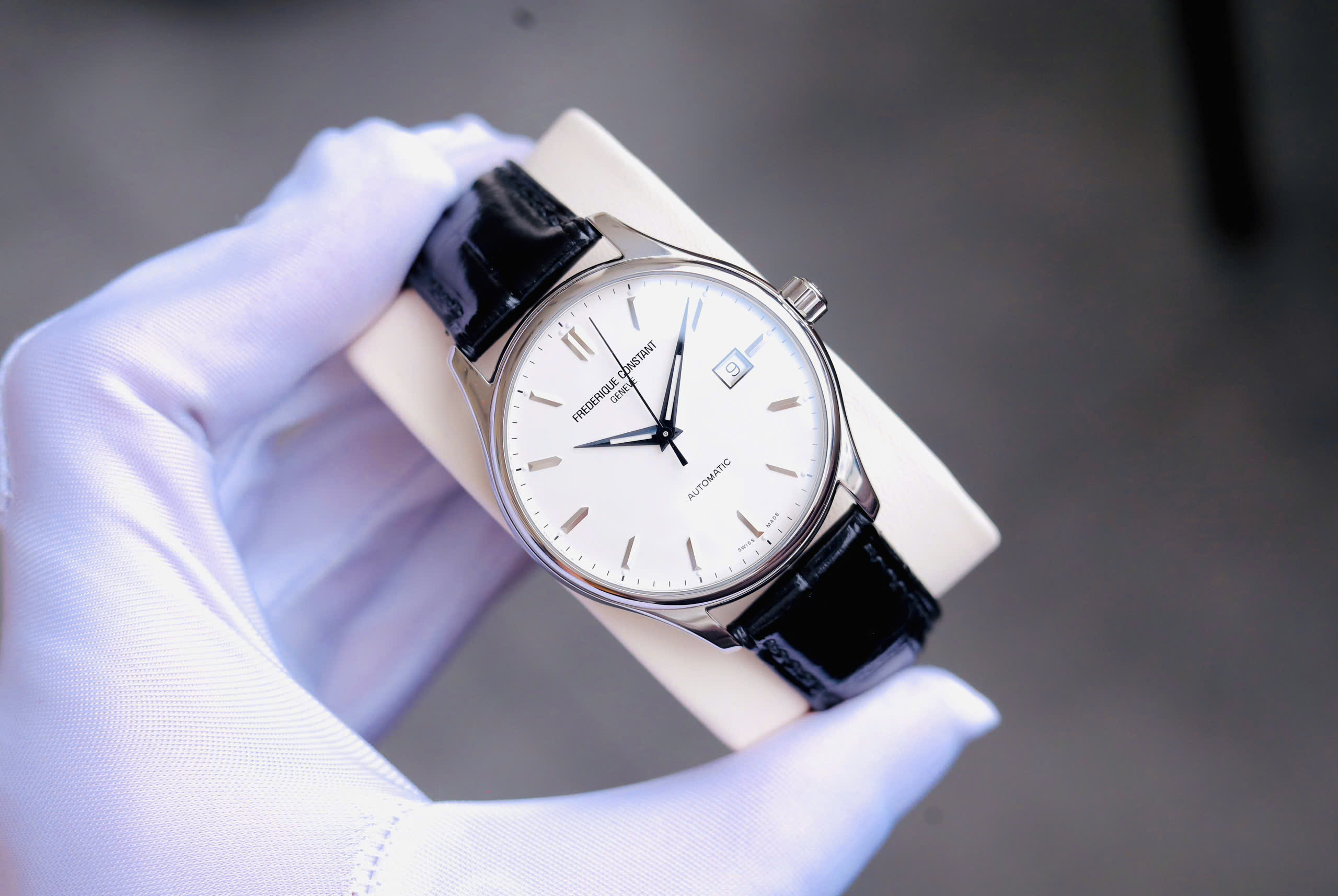 Đồng Hồ Nam Frederique Constant FC-303S5B6 QSD 10