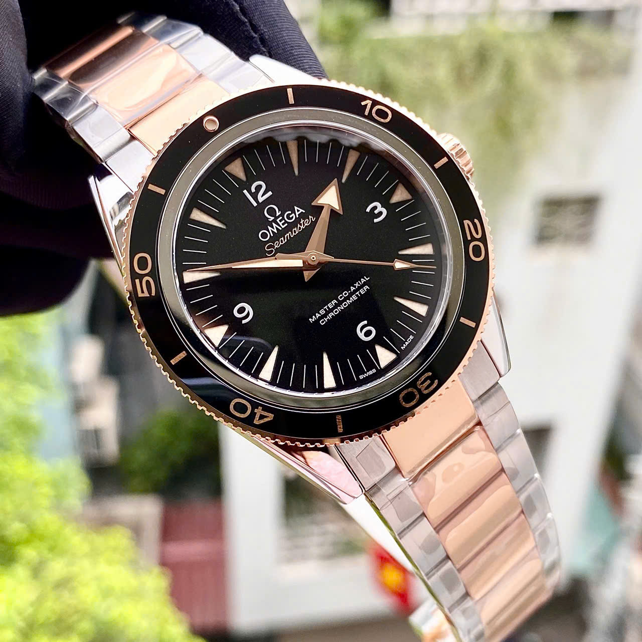 Đồng Hồ Nam Omega Seamaster 300 Master 233.20.41.21.01.001 Chính Hãng 4