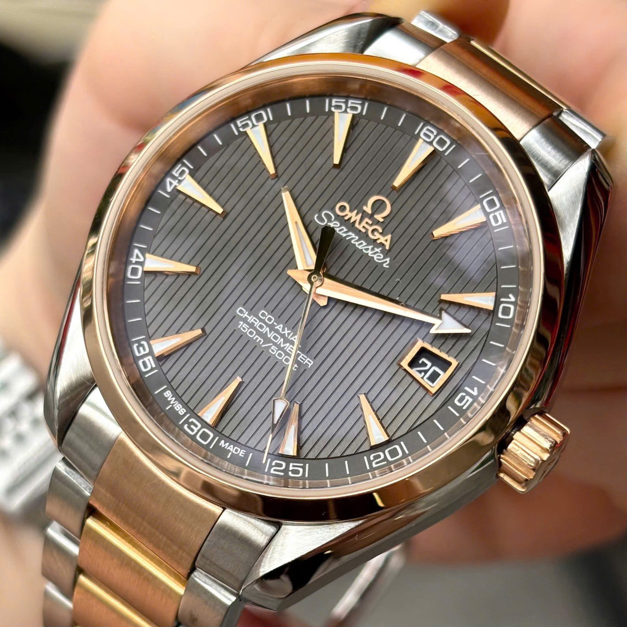 Đồng Hồ Nam Omega Seamaster Aqua Terra 231.20.42.21.06.003 QSD 2