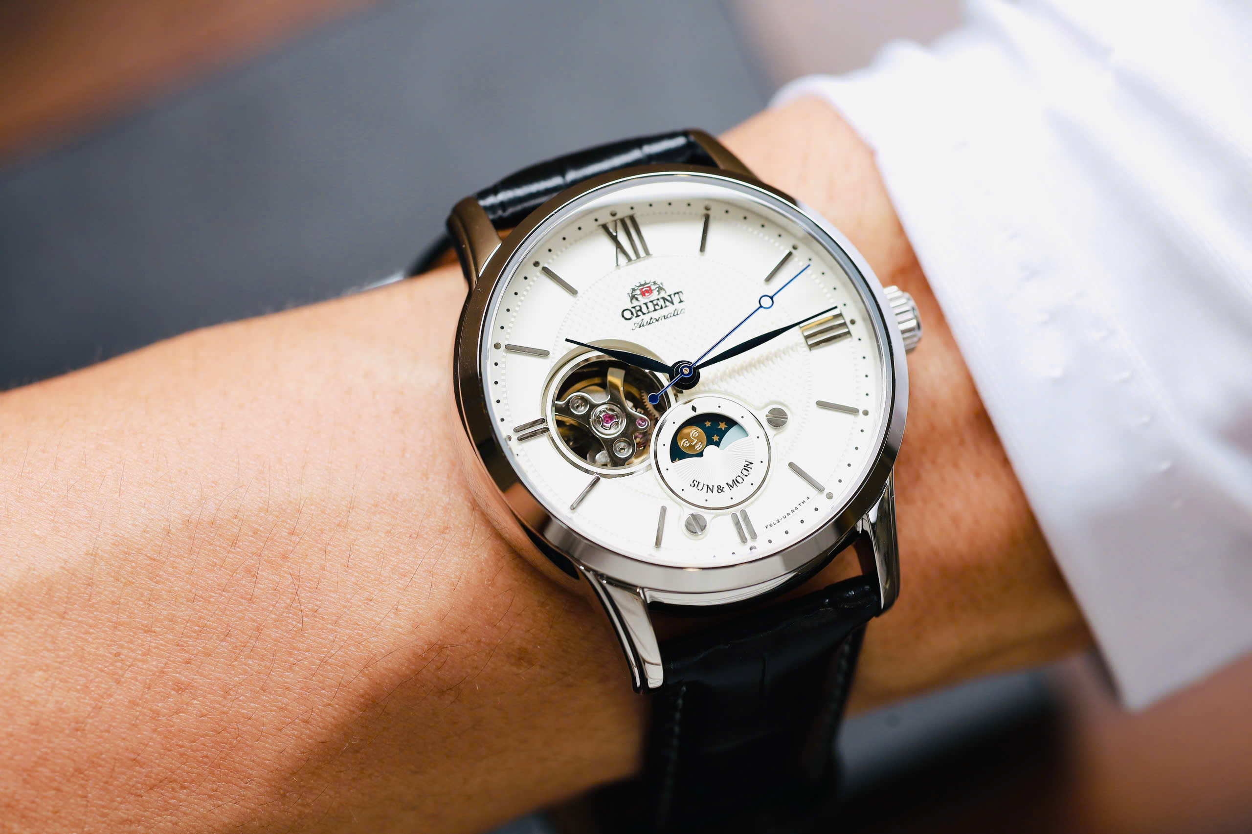 Đồng hồ Orient Sun & Moon 42 mm Nam RA-AS0011S30B 2