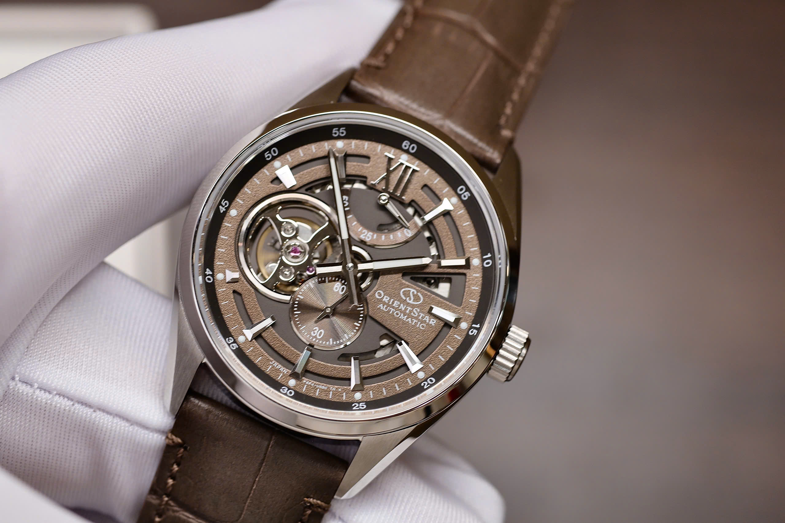 Đồng hồ Nam ORIENT STAR Modern Skeleton 8