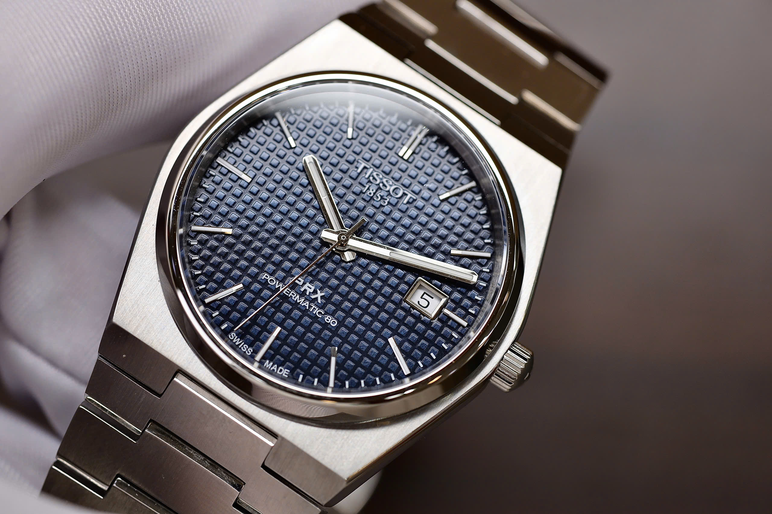Đồng Hồ Tissot PRX Powermatic 80 Blue 5