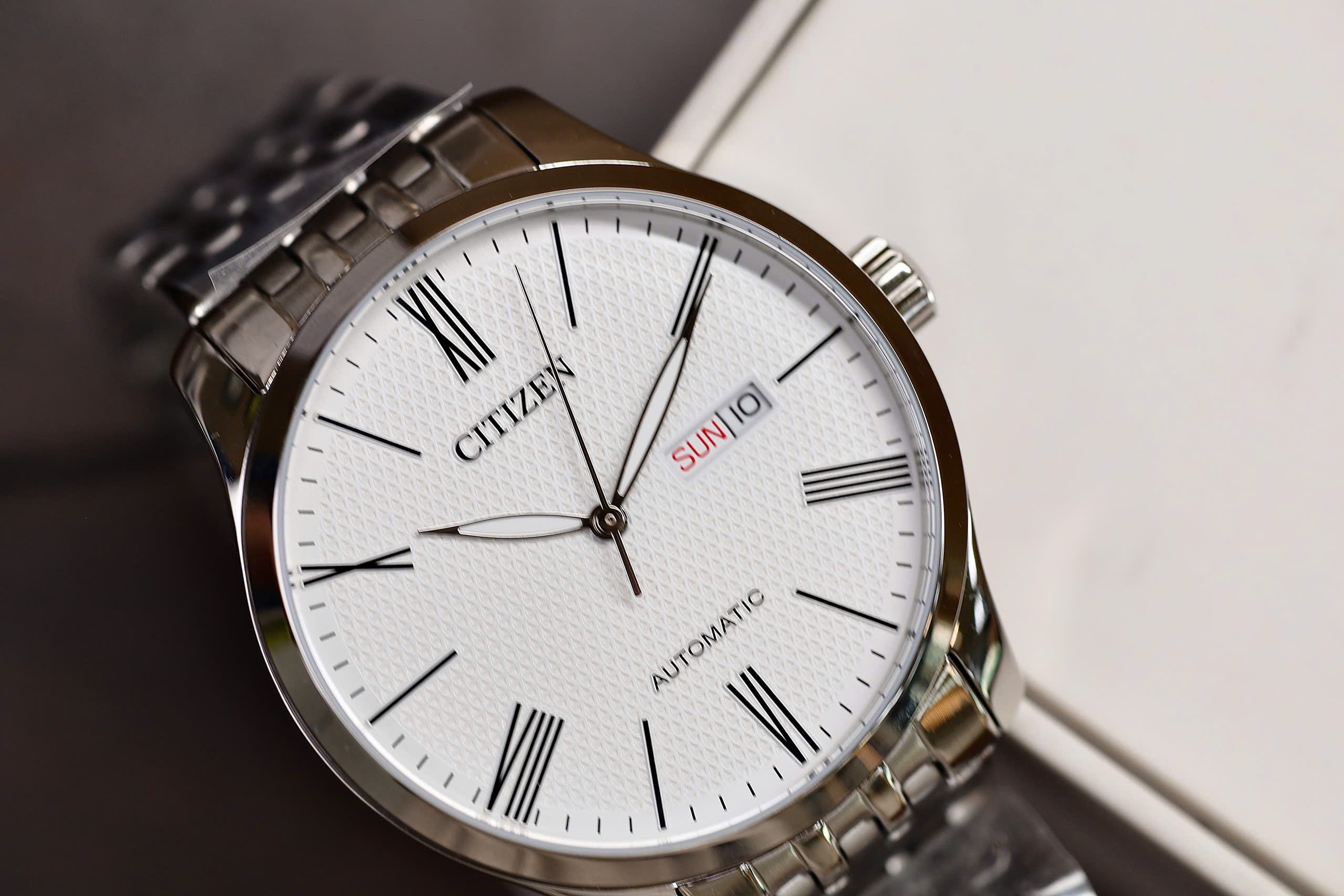 Citizen NH8350-59A – Nam – Automatic (Tự Động) – Mặt Số 40mm, Kính Cứng, Chống Nước 5ATM 4