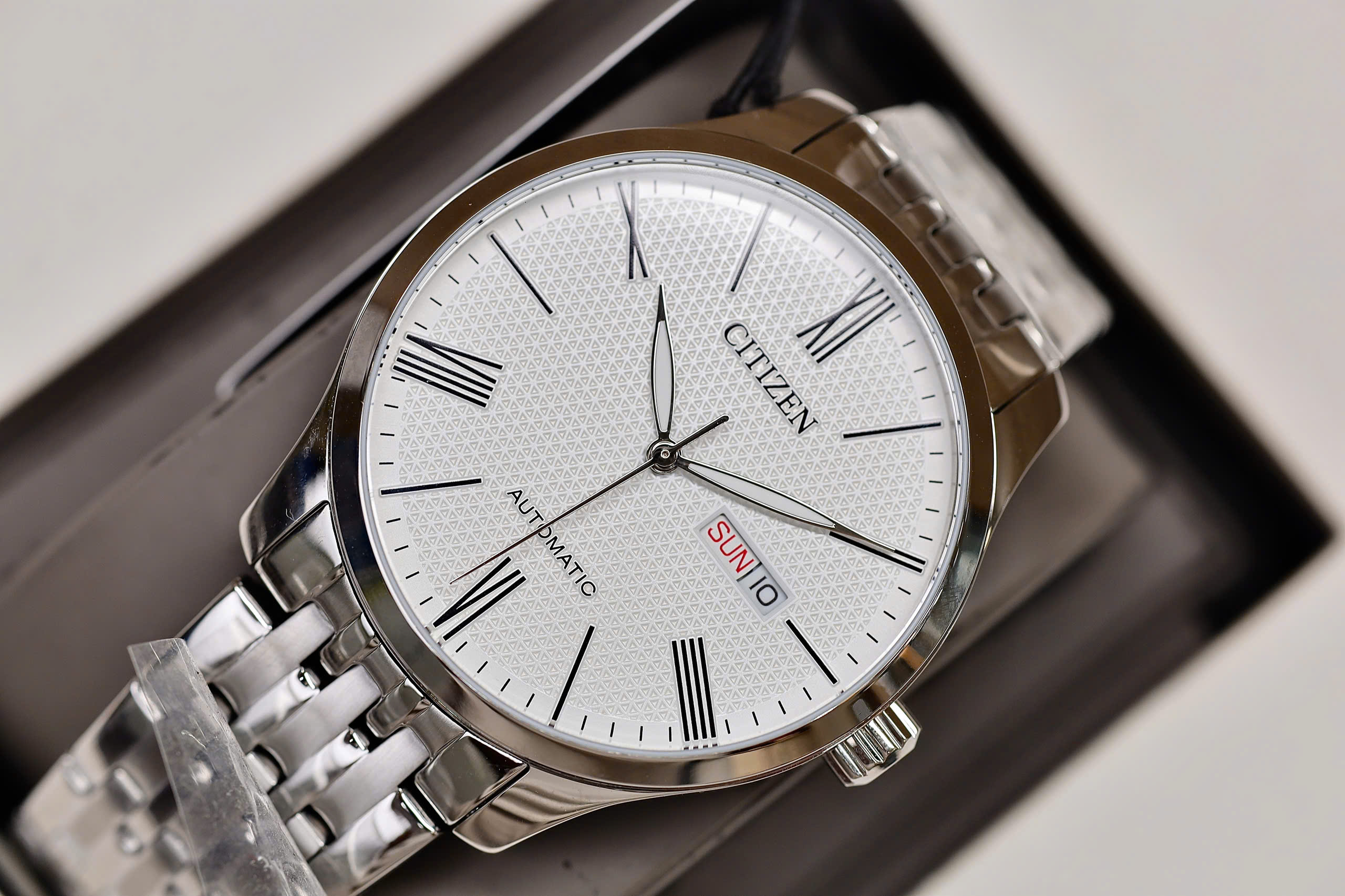 Citizen NH8350-59A – Nam – Automatic (Tự Động) – Mặt Số 40mm, Kính Cứng, Chống Nước 5ATM 9