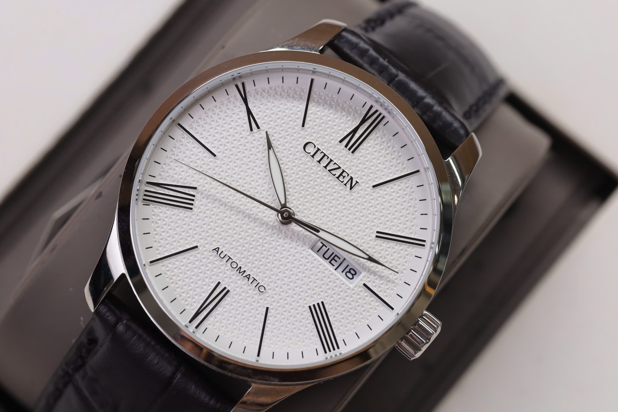 Đồng hồ Citizen NH8350-08A 1