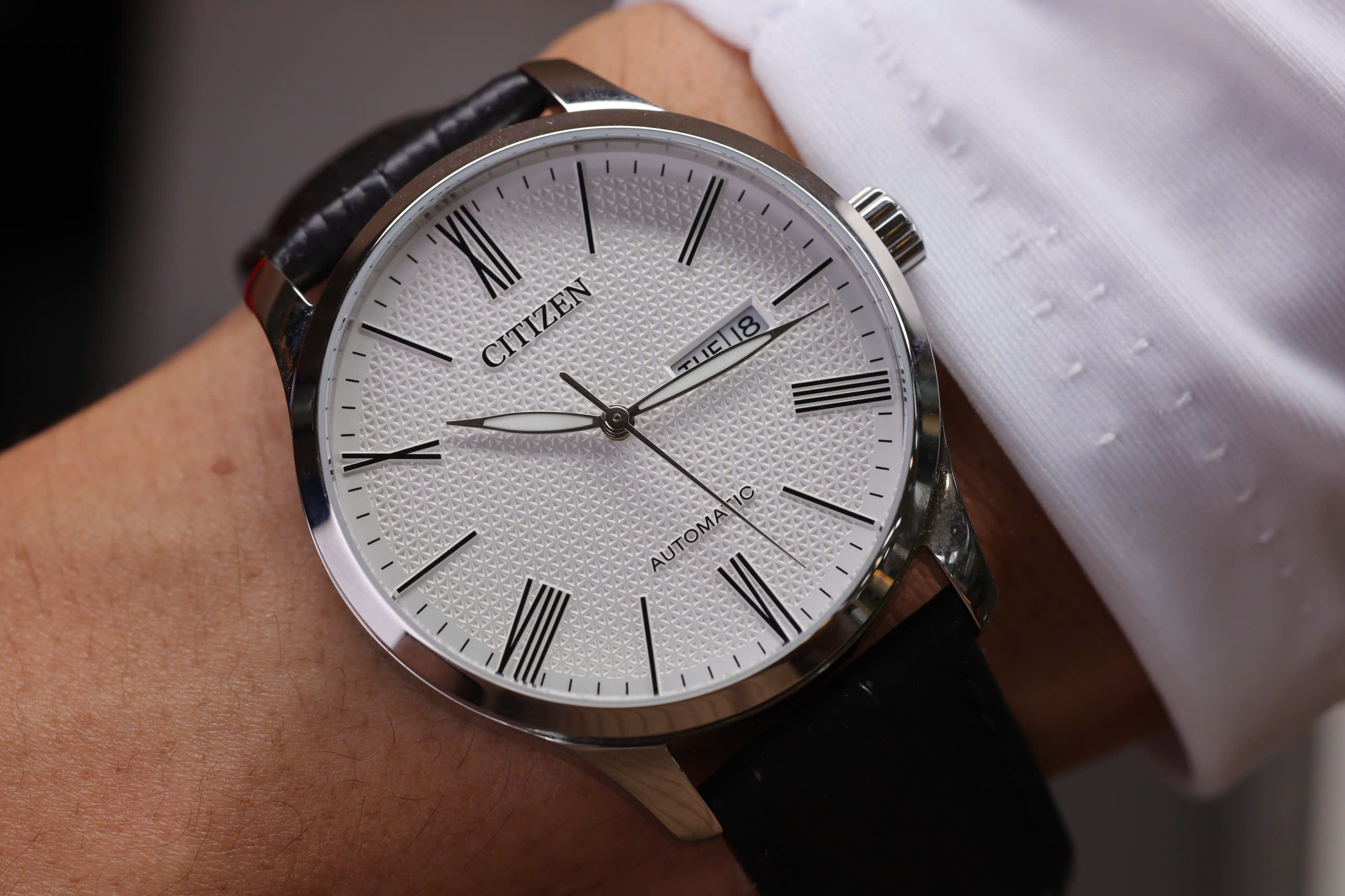 Đồng hồ Citizen NH8350-08A 9