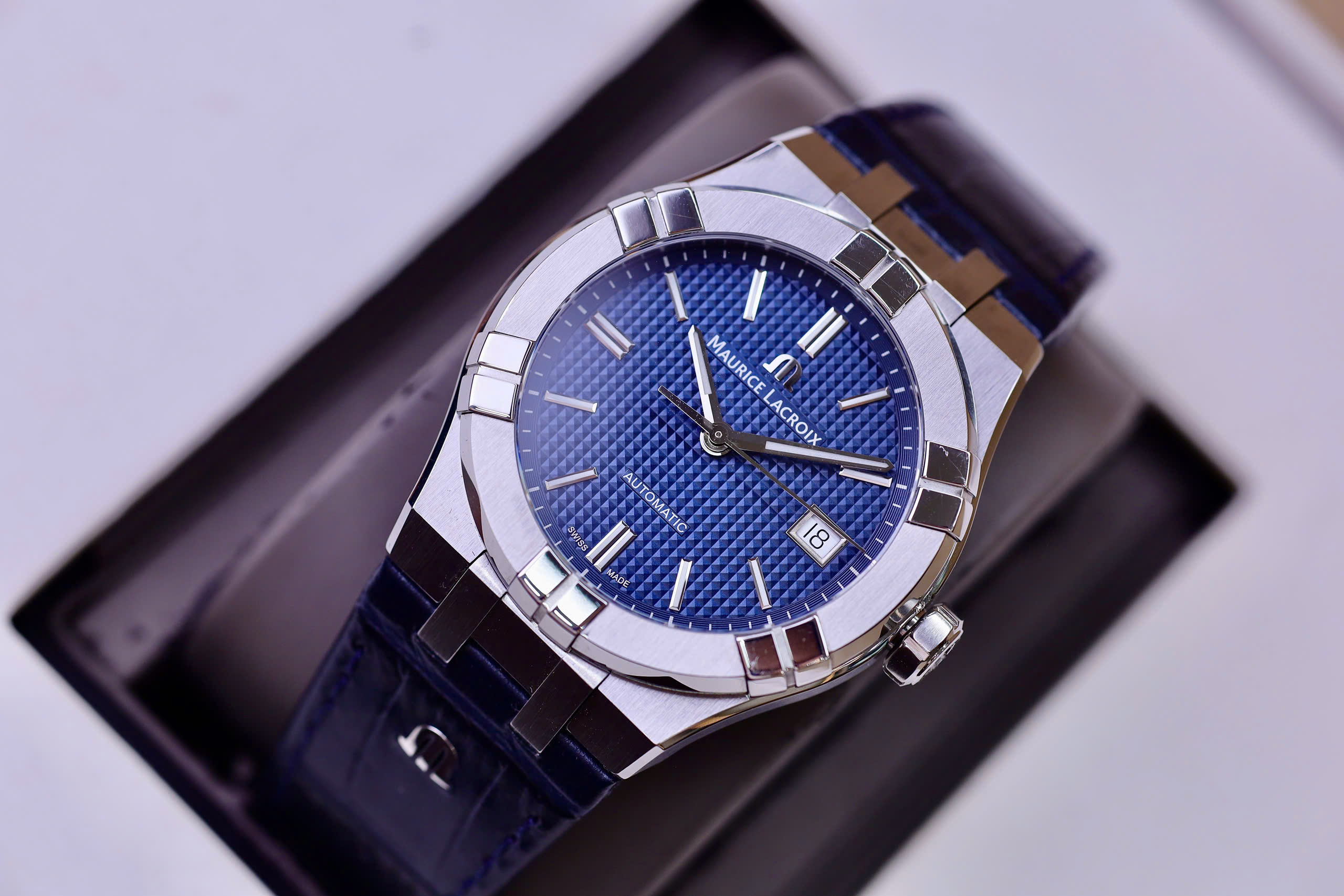 Maurice Lacroix Aikon Blue 5