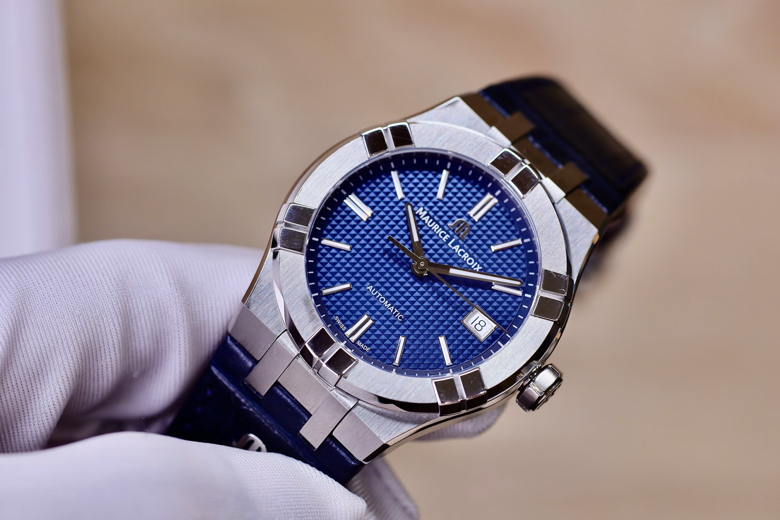 Maurice Lacroix Aikon Blue 8