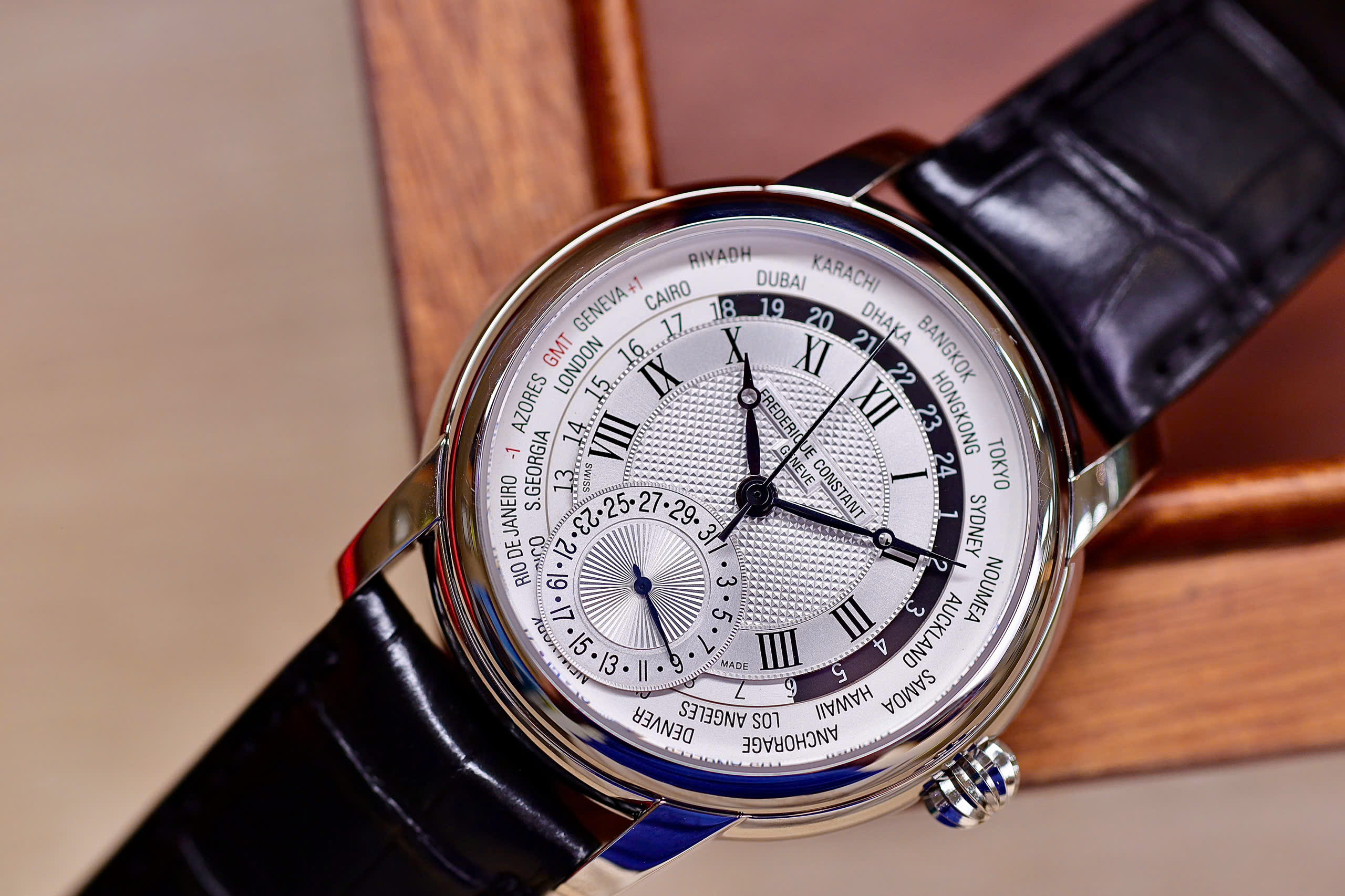 Đồng Hồ Nam Frederique Constant Worldtime FC-718MC4H6  Chính Hãng 6
