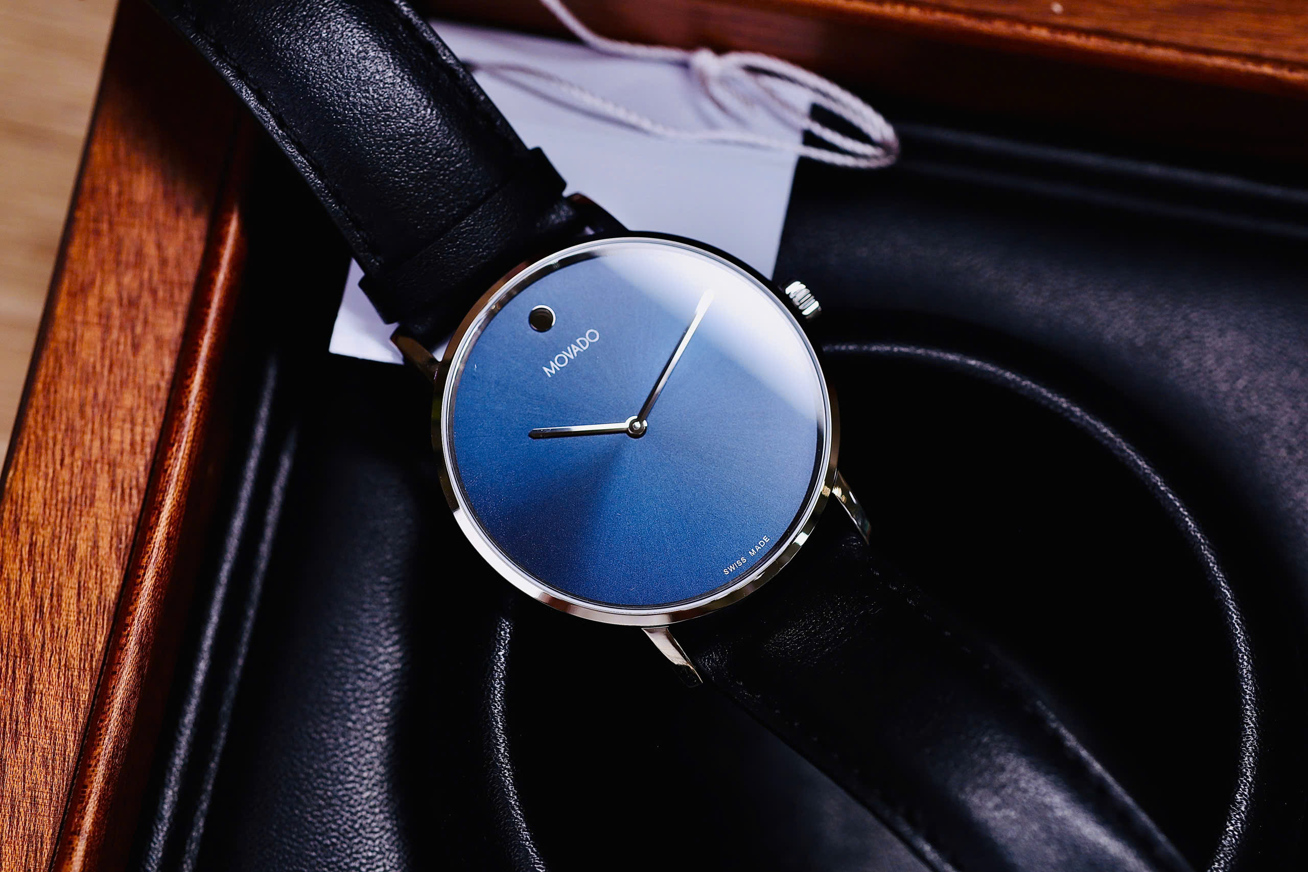 MOVADO CLASSIC QUARTZ 7