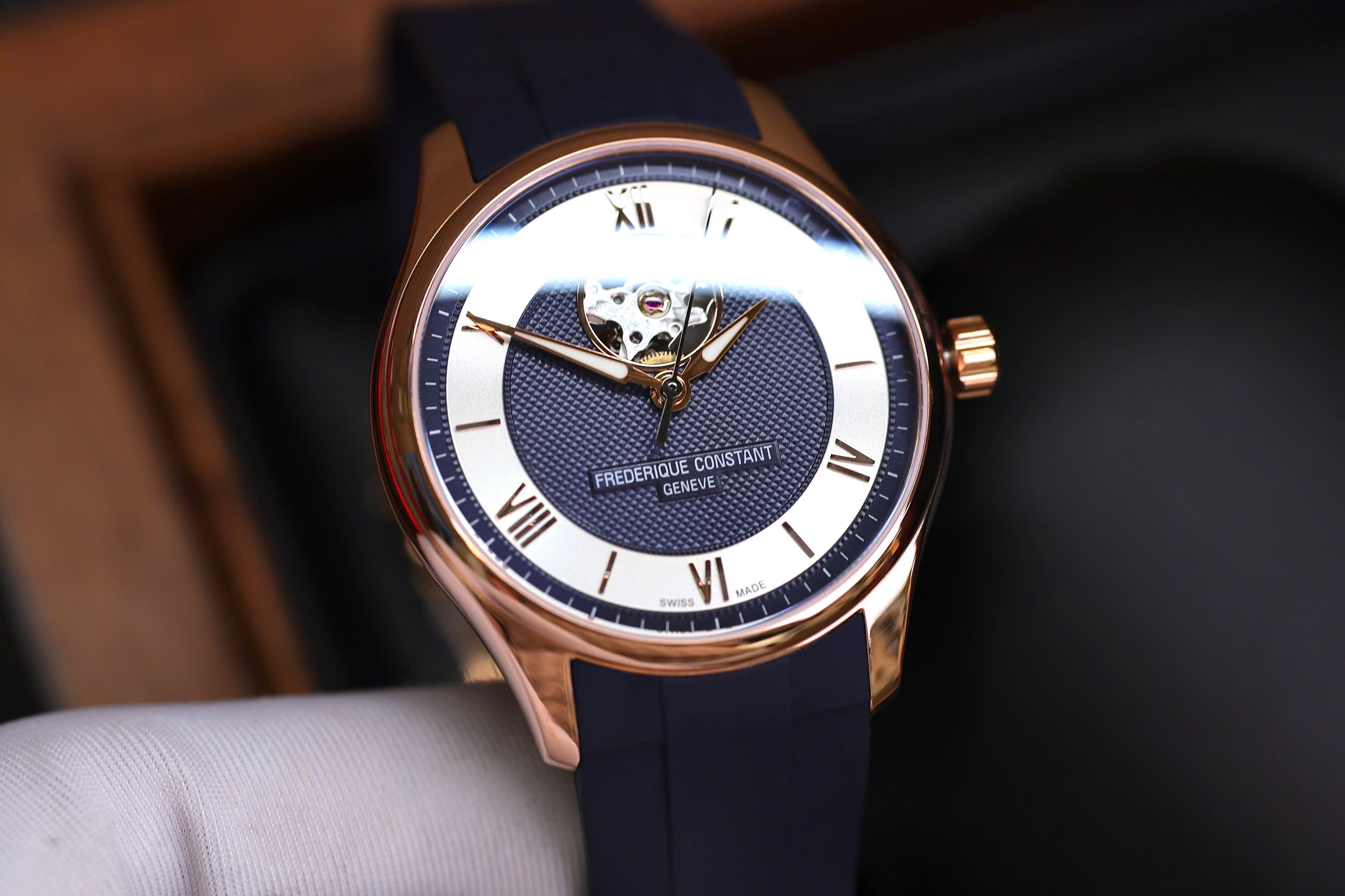 Đồng Hồ Nam Frederique Constant Open Heart FC-310MNS5B4 Chính Hãng 7