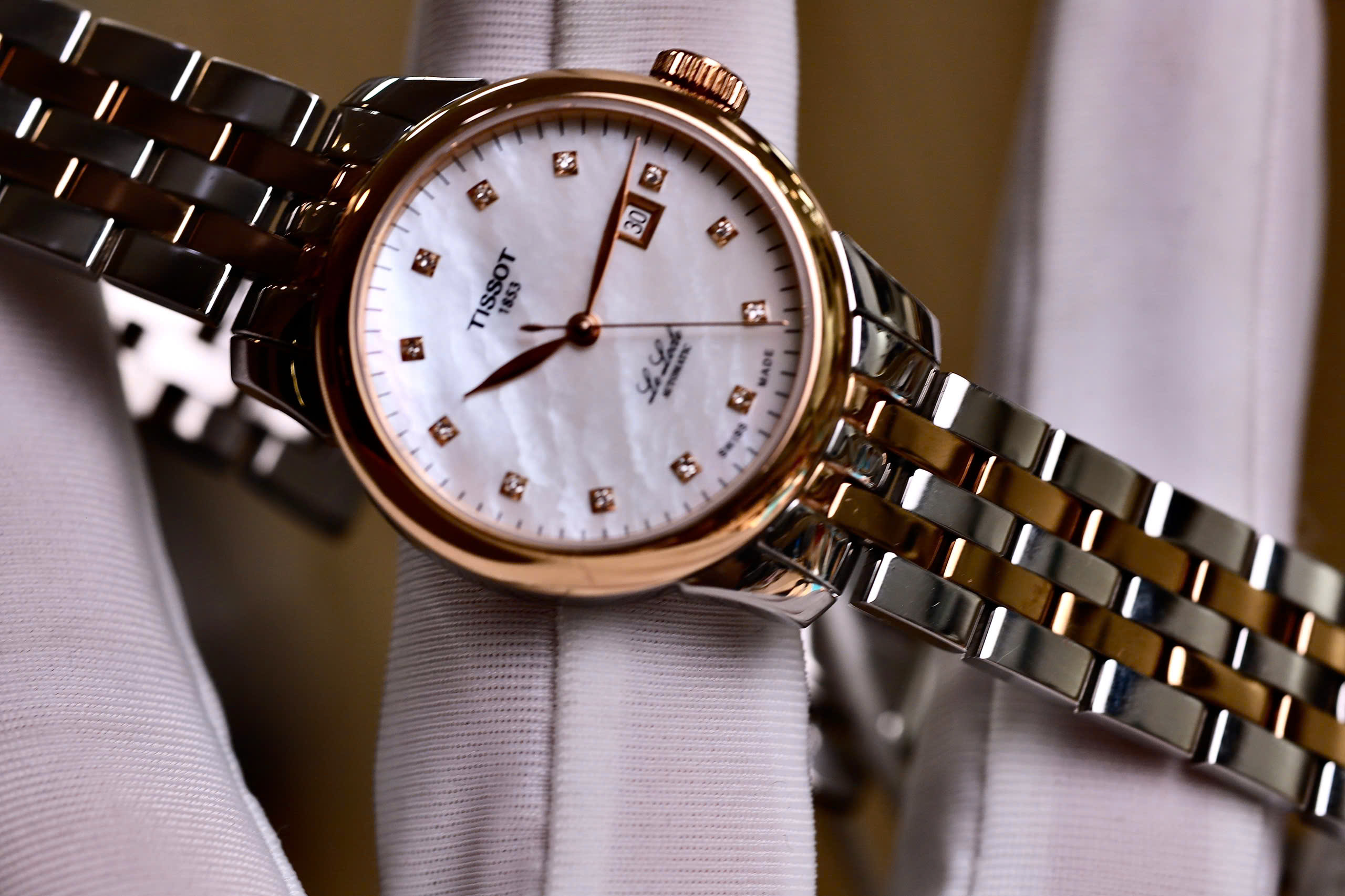 Tissot_Le_Locle_Lady Diamond T006.207.22.116.00 8
