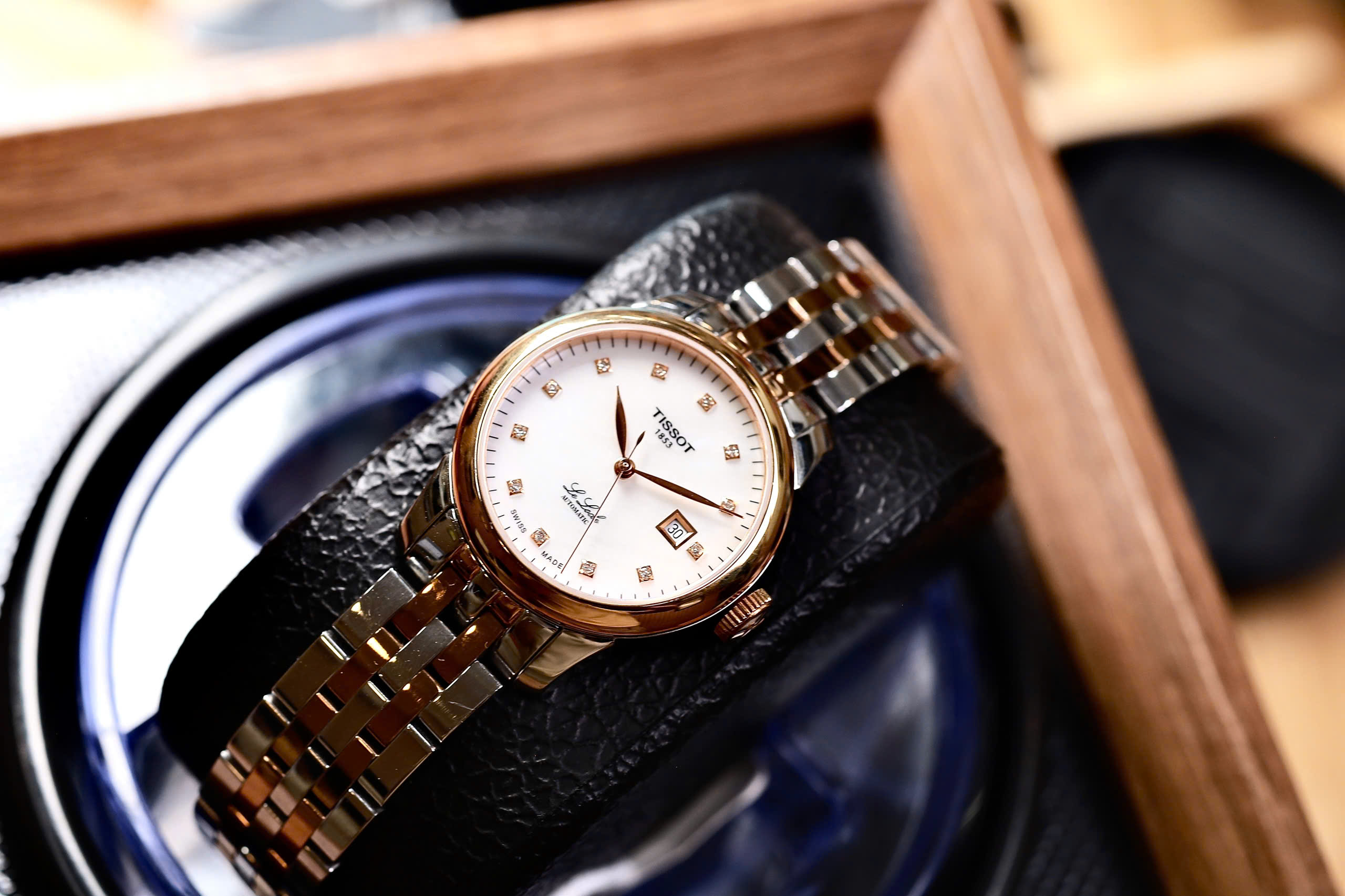 Tissot_Le_Locle_Lady Diamond T006.207.22.116.00 10