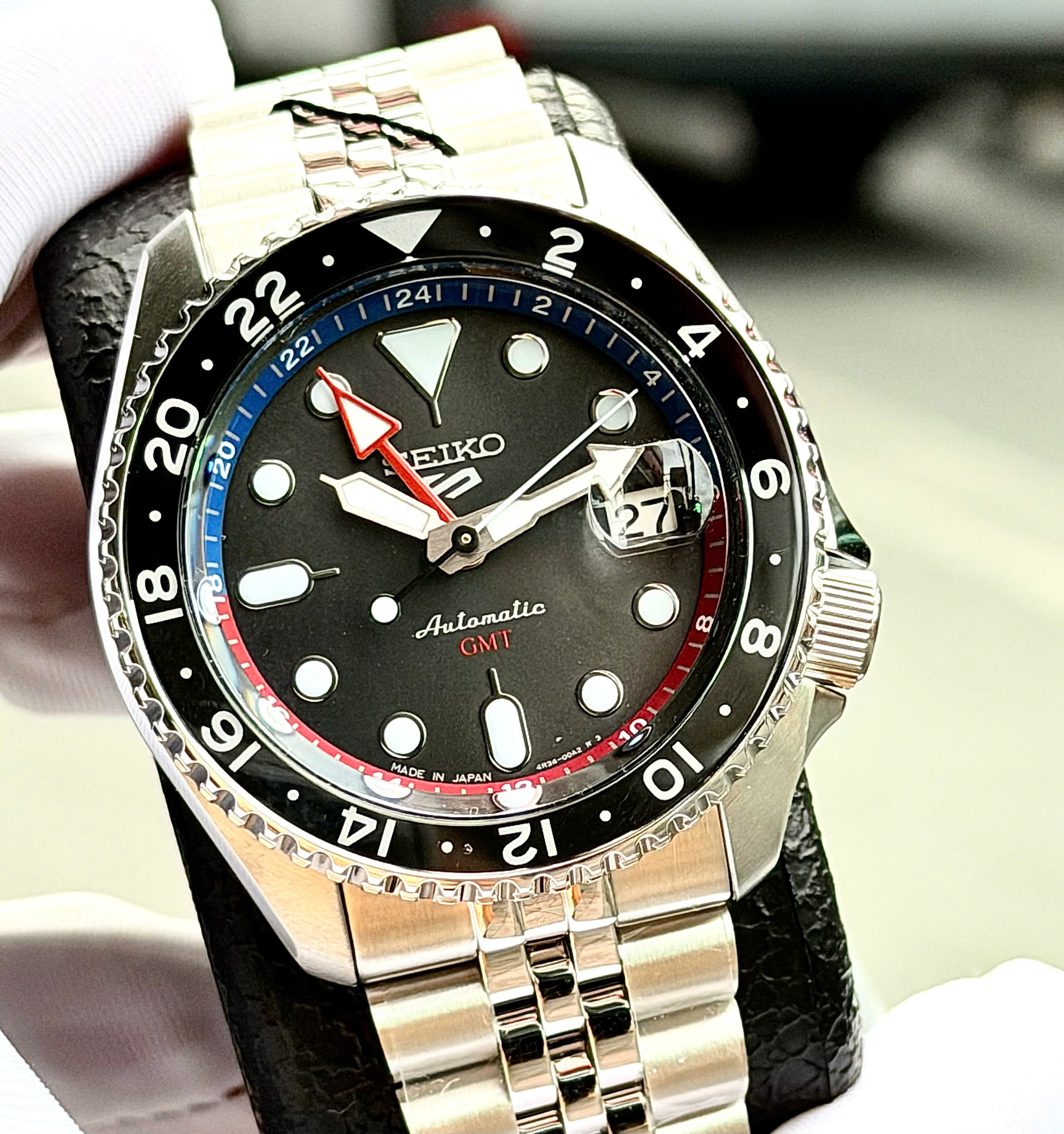 Seiko SSK019J1 Sport GMT  4