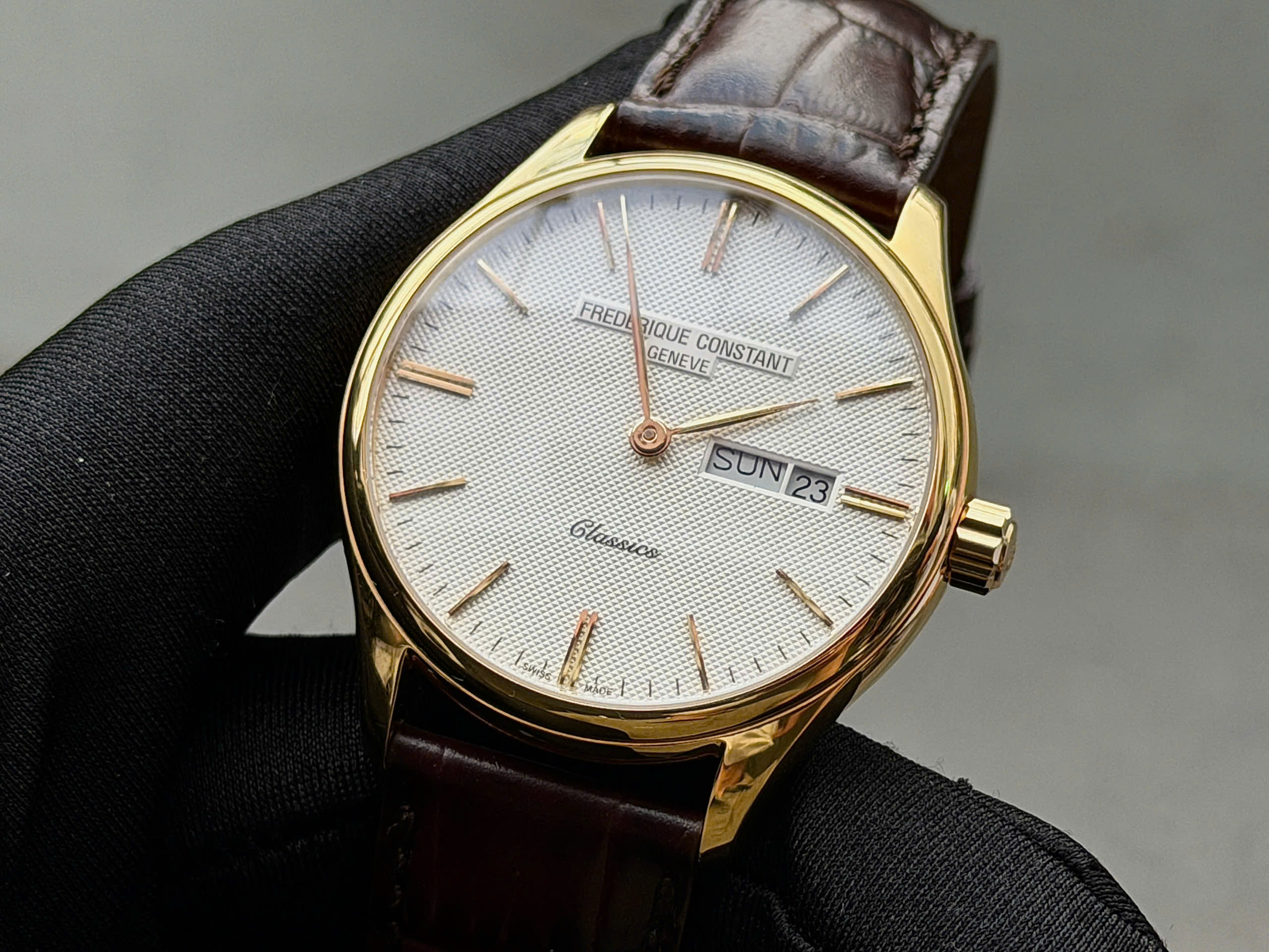  FREDERIQUE CONSTANT CLASSIC DAYDATE FC-225ST5B5  3