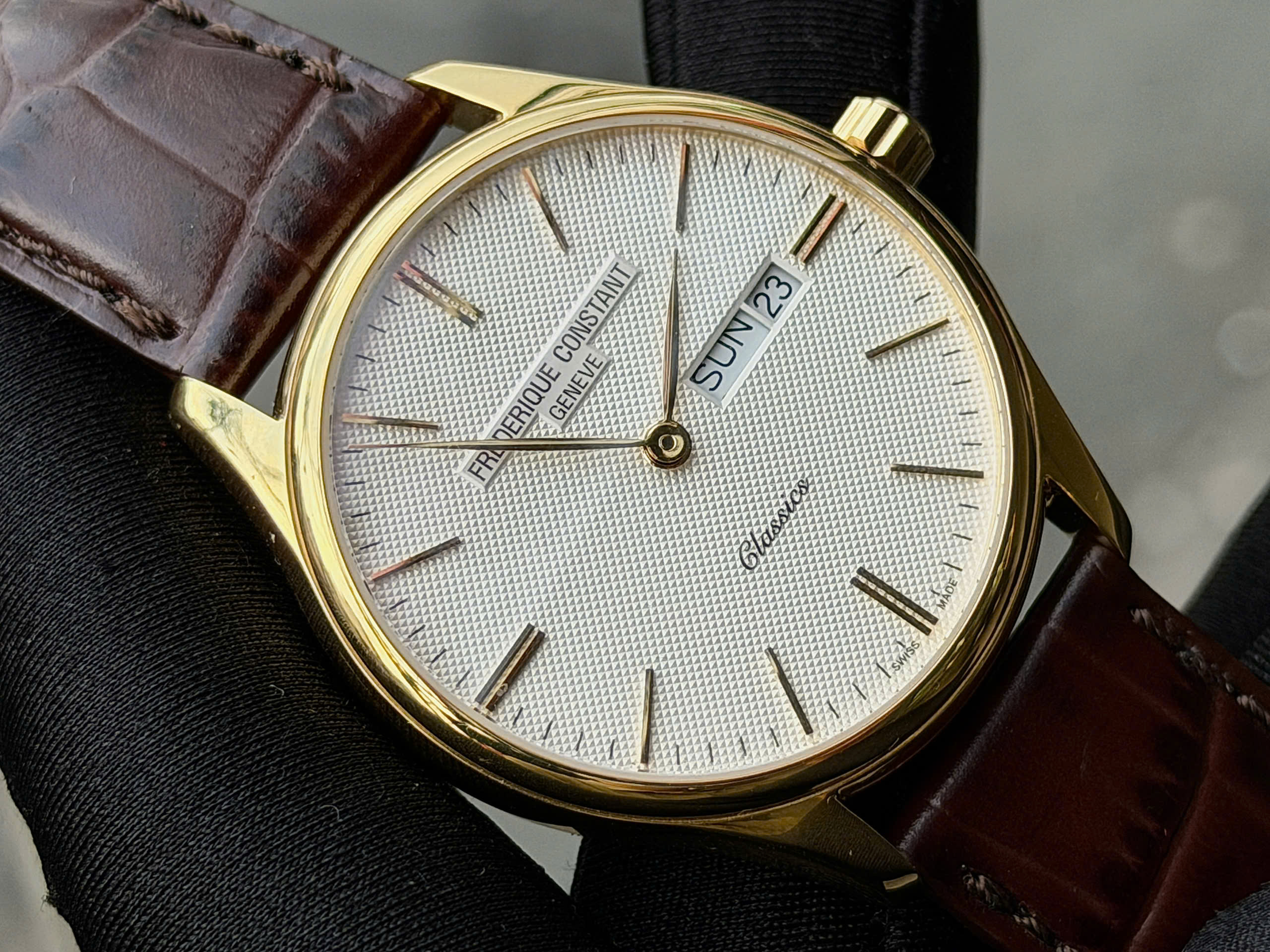  FREDERIQUE CONSTANT CLASSIC DAYDATE FC-225ST5B5  4