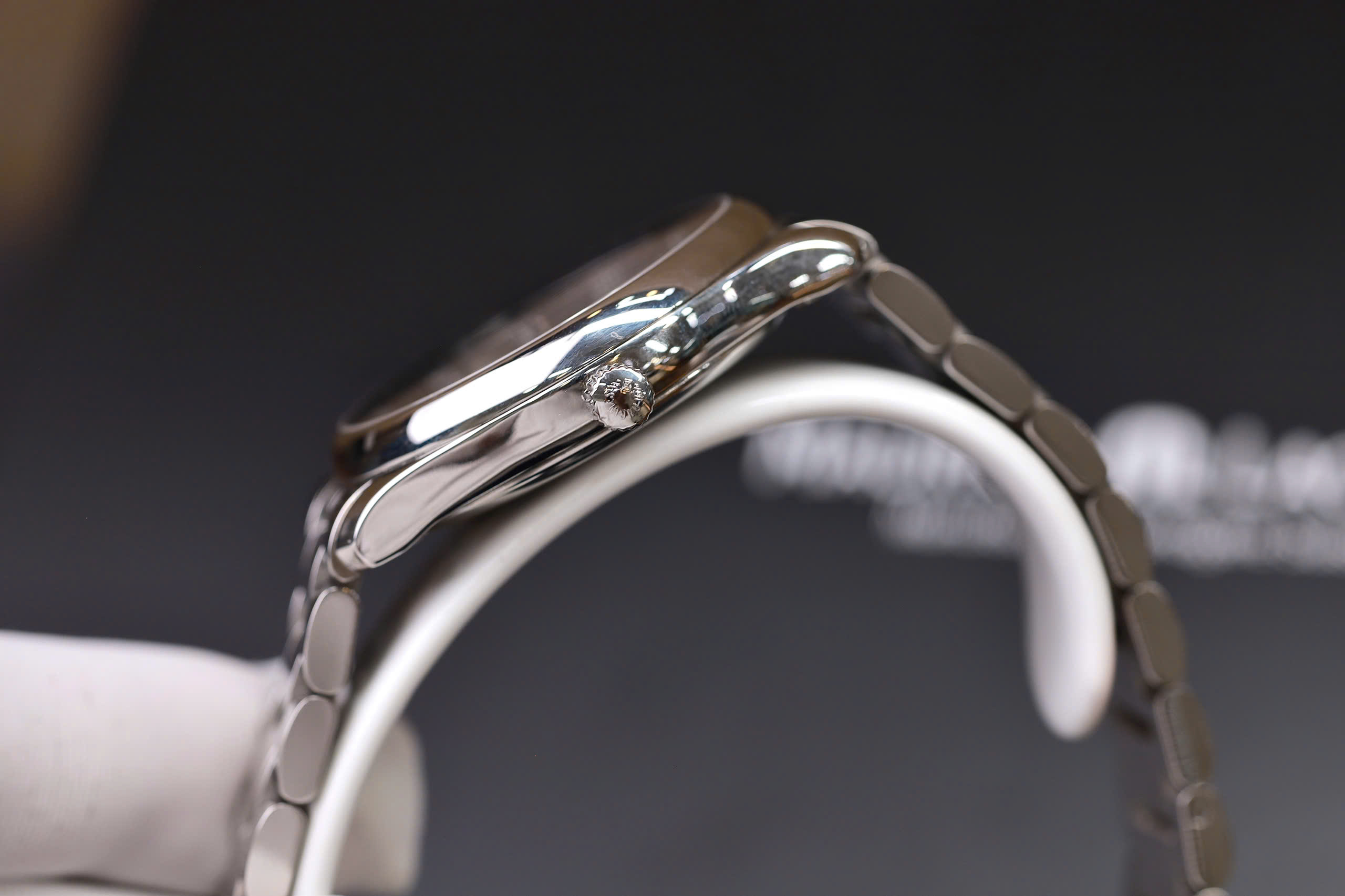  Longines Master Moonphase Diamond Blue L2.909.4.97.6 8