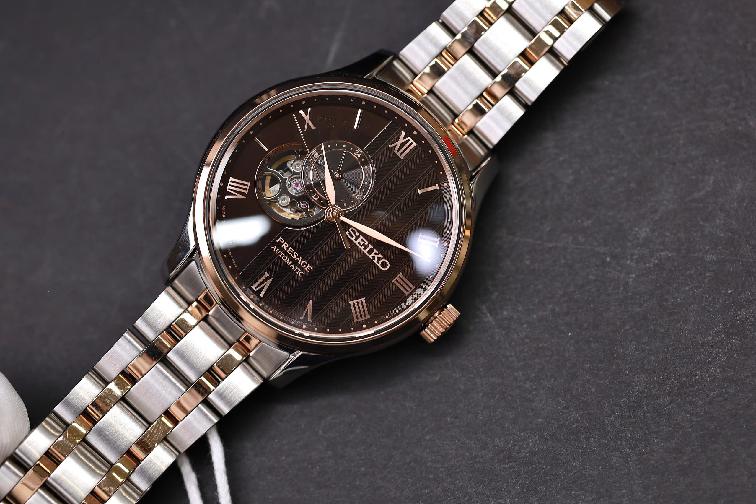 Seiko Presage SSA466J1 – Biểu Tượng Của Phong Thái Lịch Lãm 7