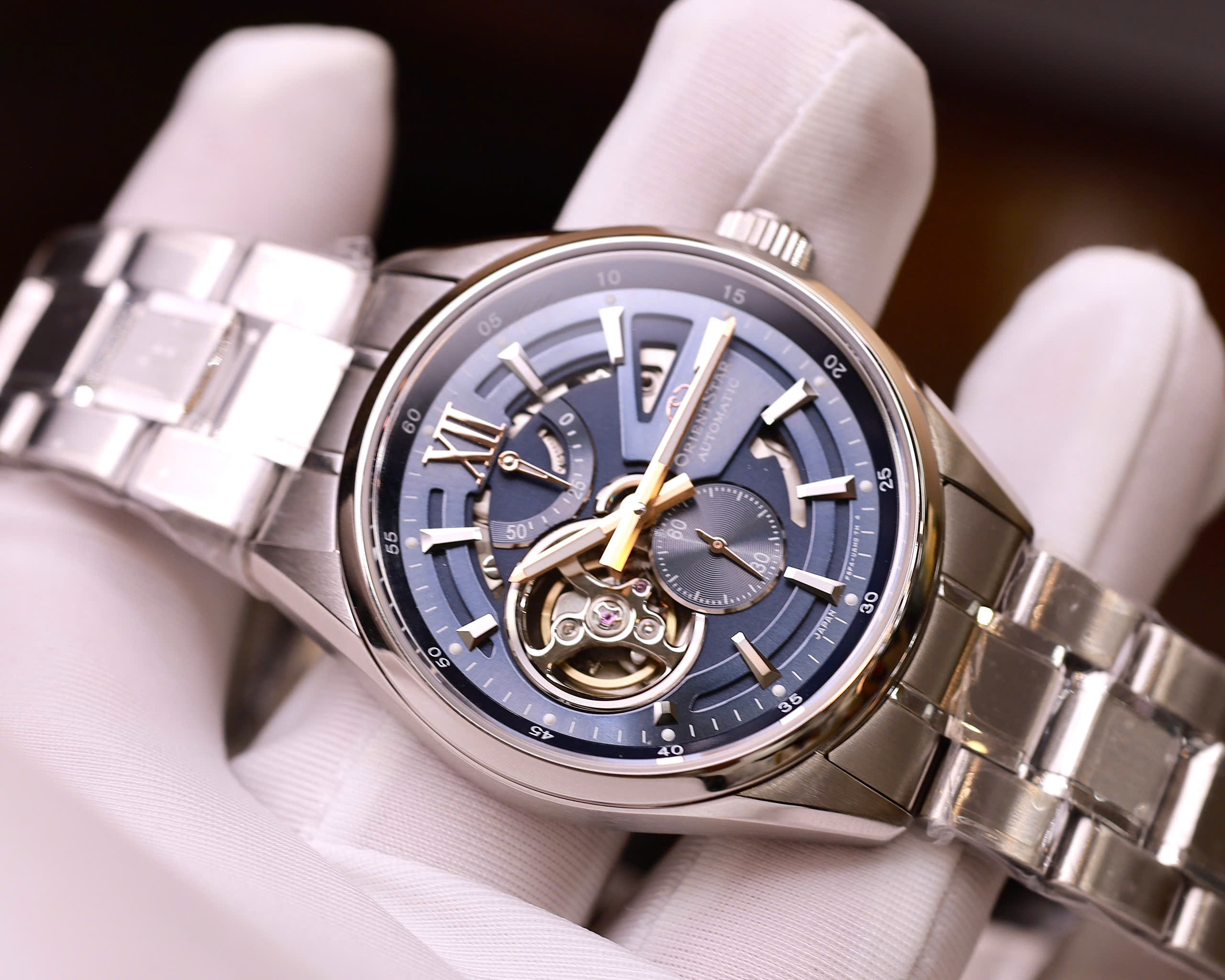 Orient Star Modern Skeleton Tím RE-AV0138V00B 3